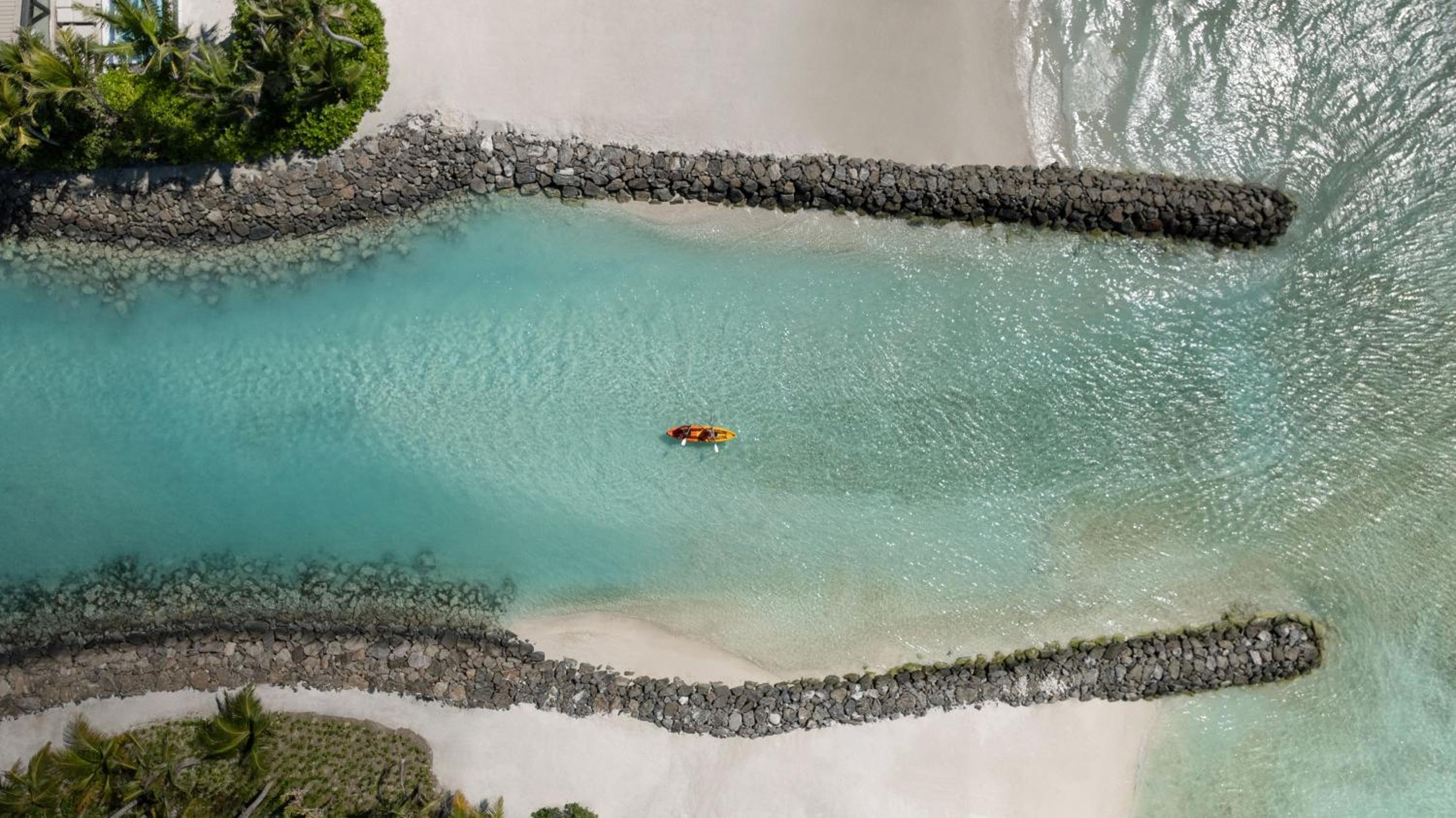 SO/ Maldives