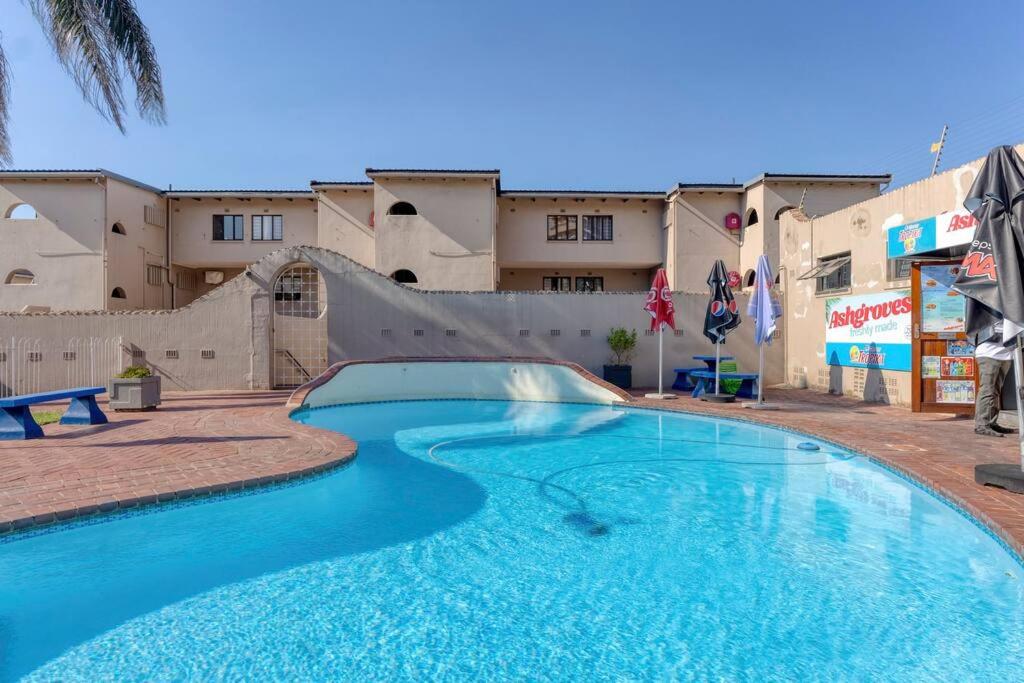 Luxury ground floor beach unit view 3