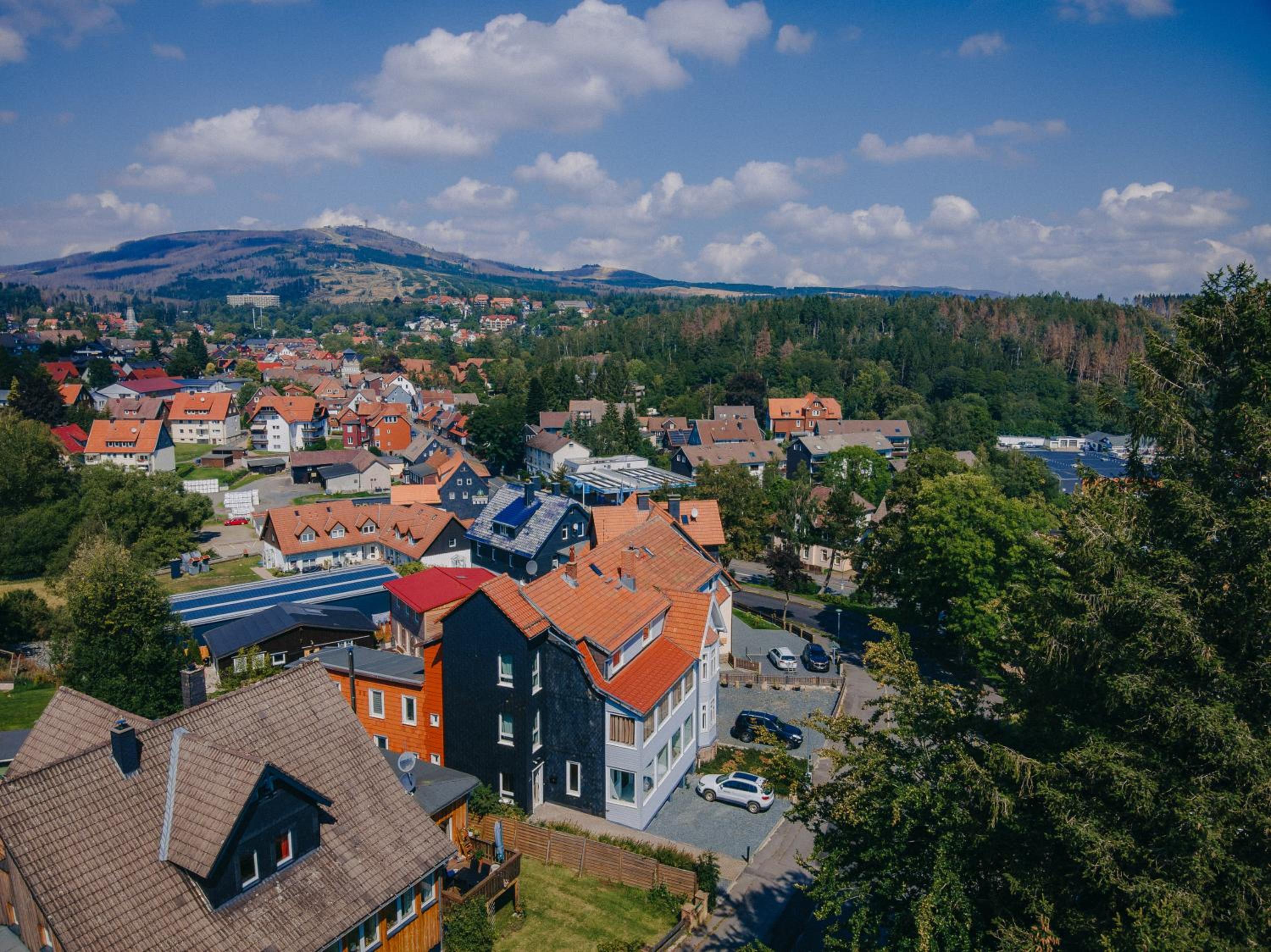 Haus Sonnblick - Gruppenhaus - bis zu 42 Personen - großer Gemeinschaftsbereich - Billiard - Soccer - Dart - Garten