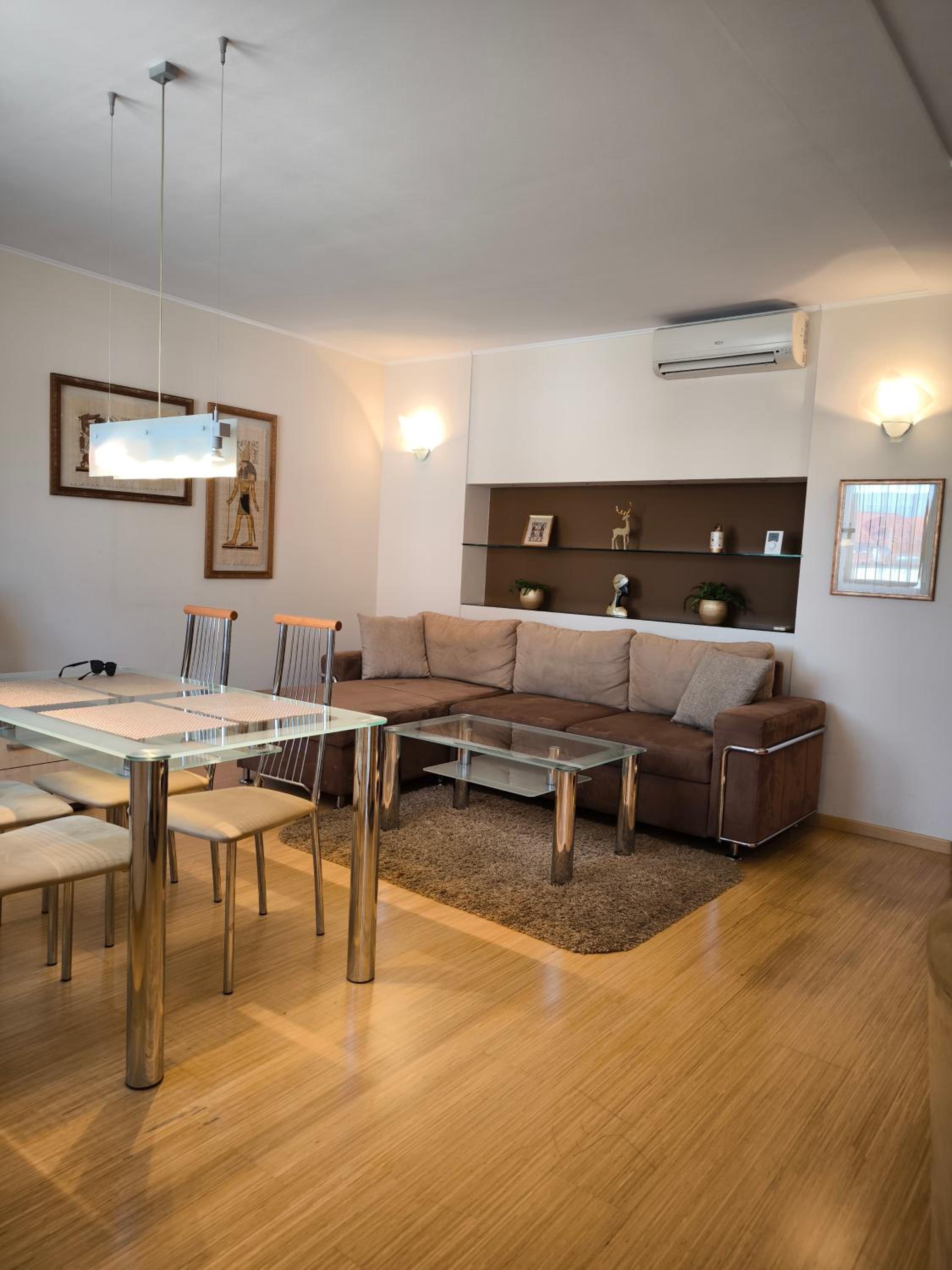 Uroczy apartament przy deptaku z parkingiem., photo 12