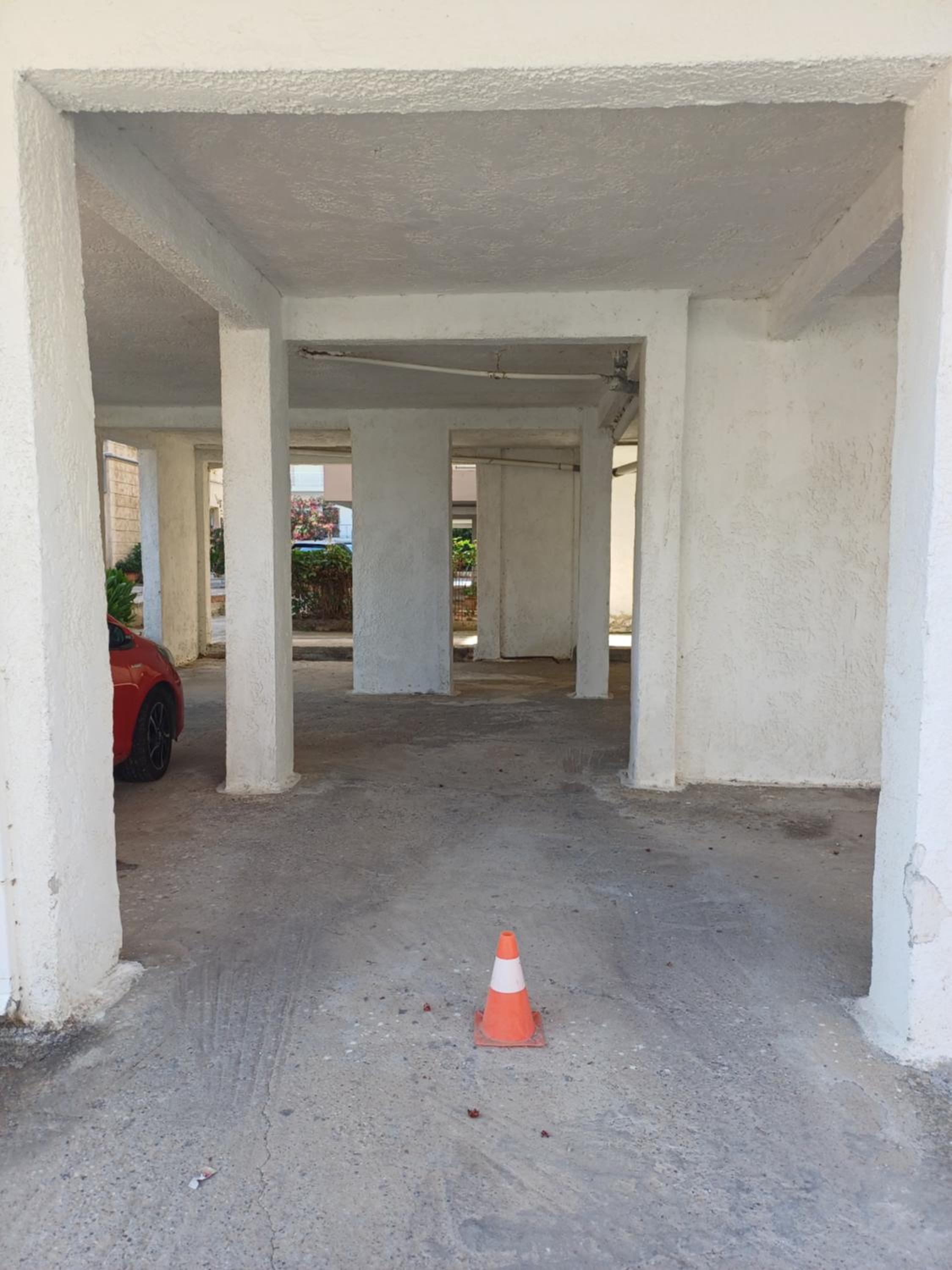 Elena's Place, free parking!!! photo 2