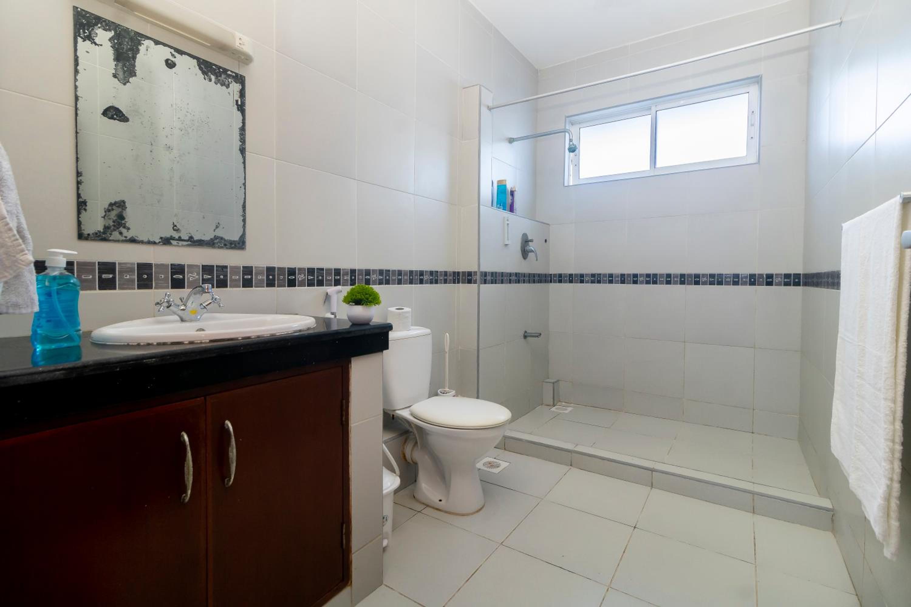 Cozy 3BR Seaview Pentahouse in Nyali, Mombasa view 2