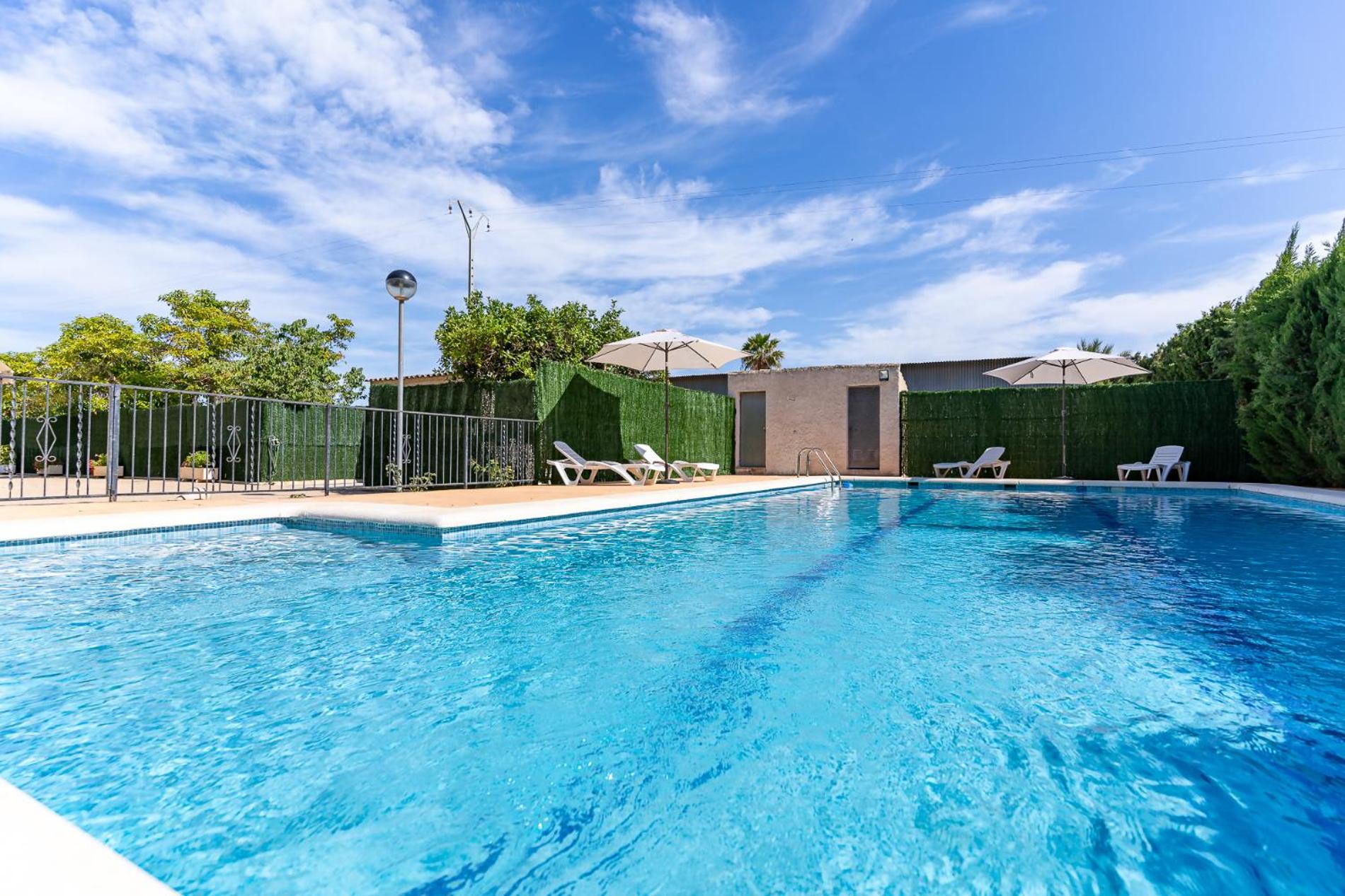 rentafive - Chalet - Piscina Privada
