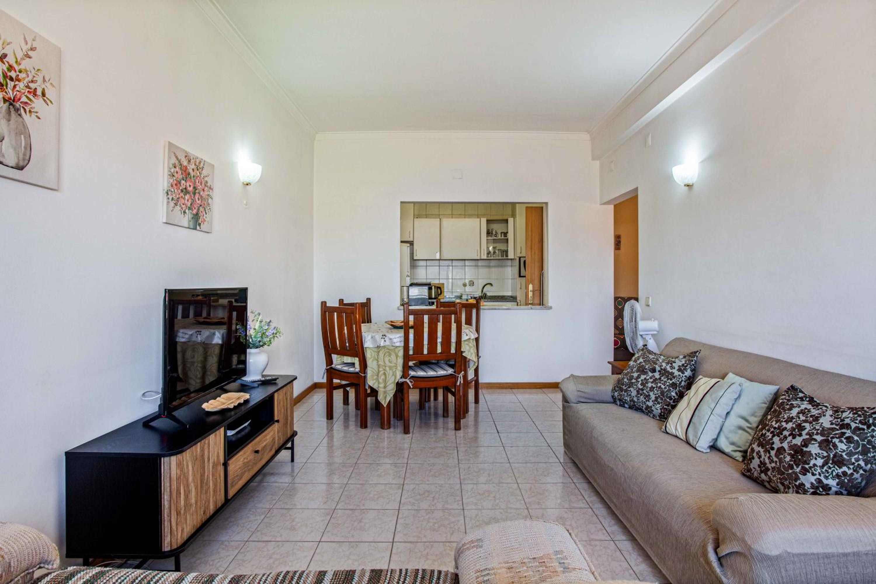 Sunset View Apartment in Costa da Caparica, photo 29