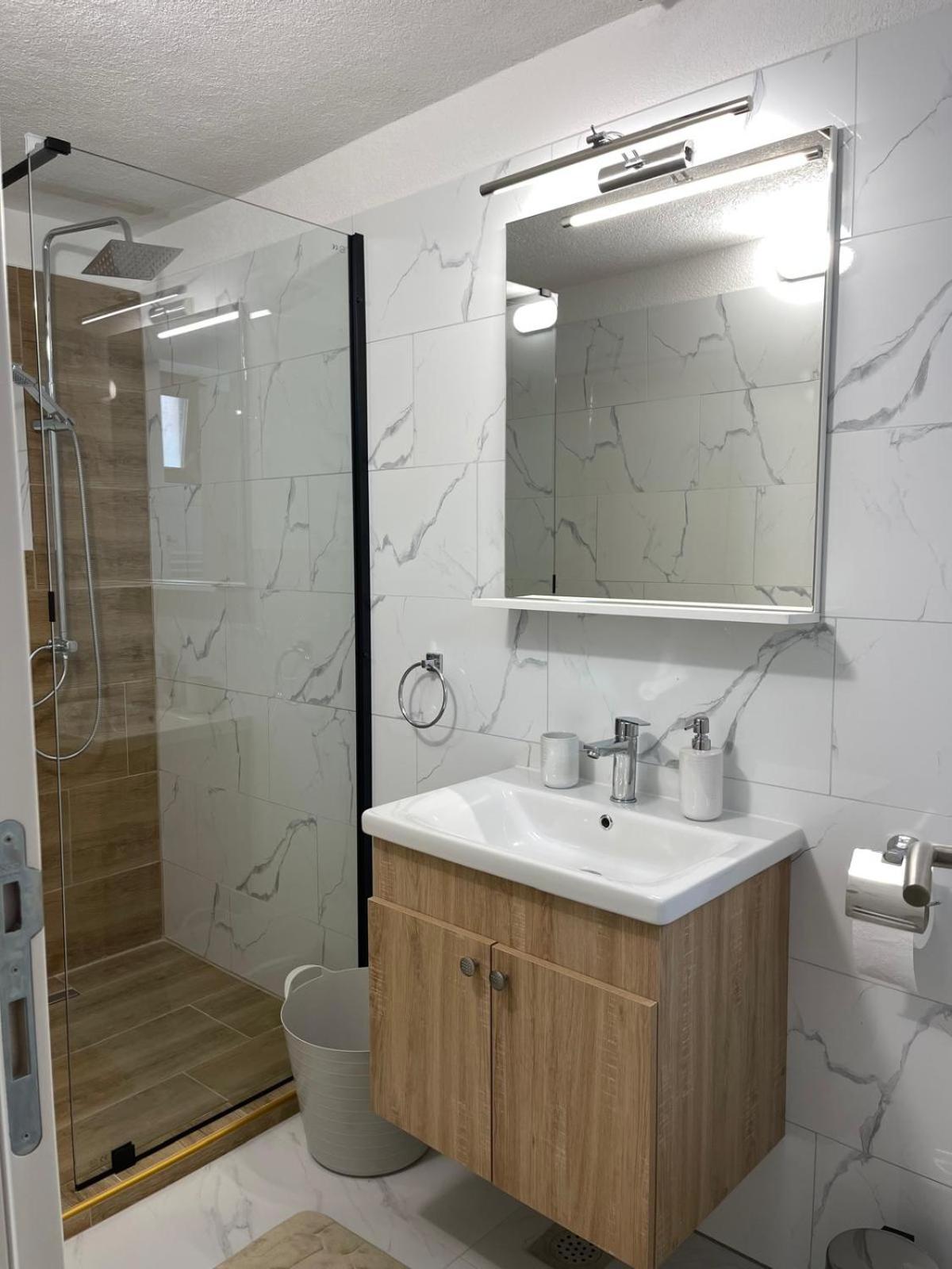 Studio apartman Ana