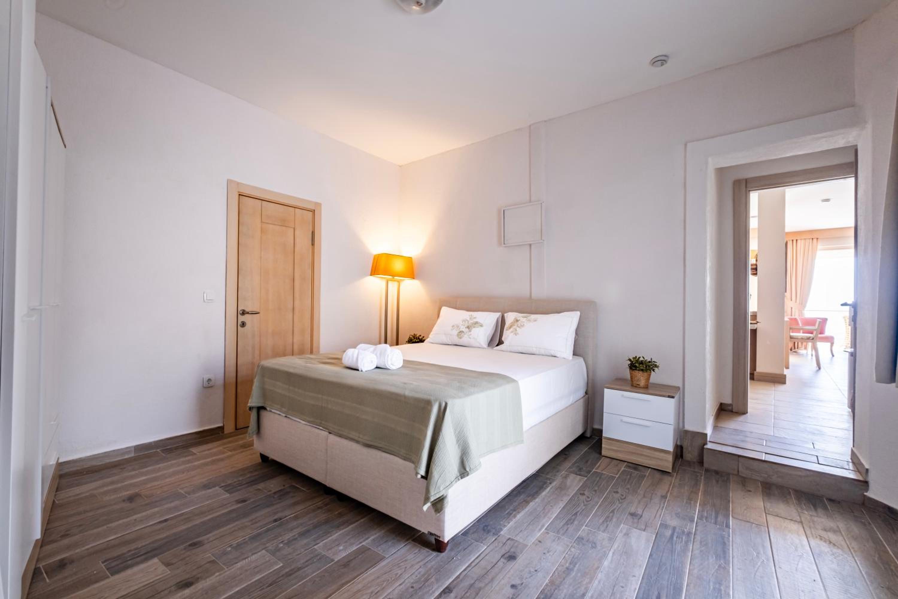 Photo 110