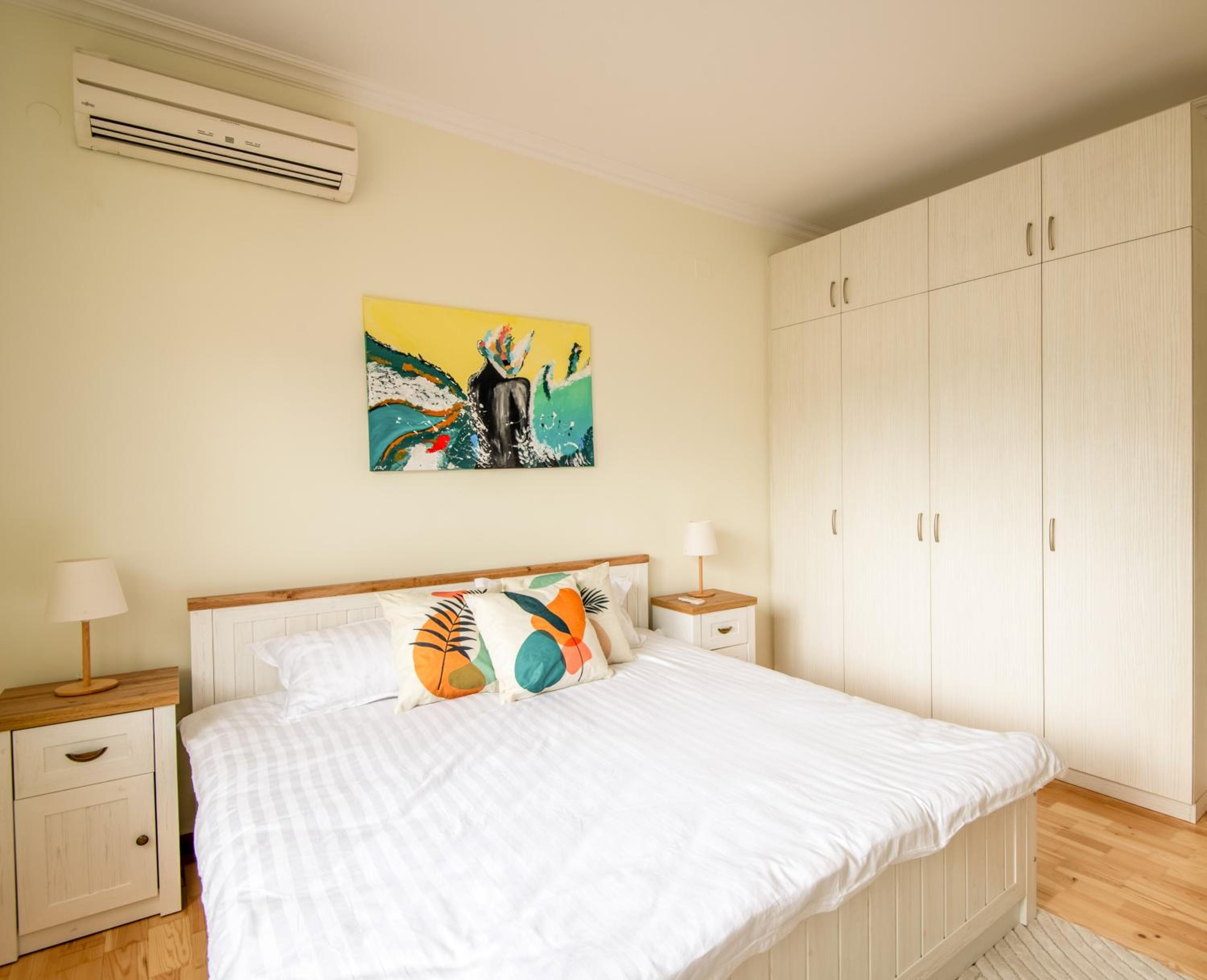 A luxurious 2 bedroom apartment in center Sofia