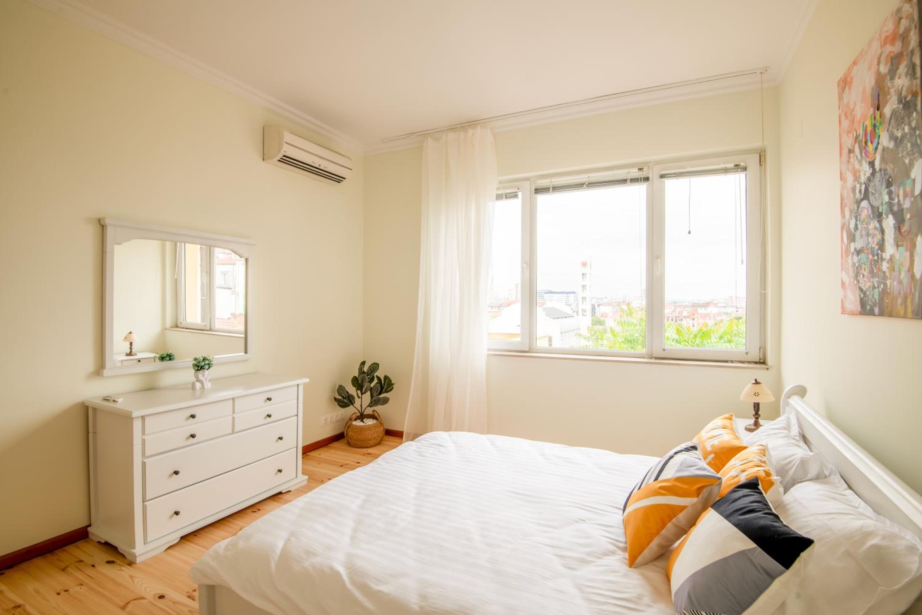 A luxurious 2 bedroom apartment in center Sofia