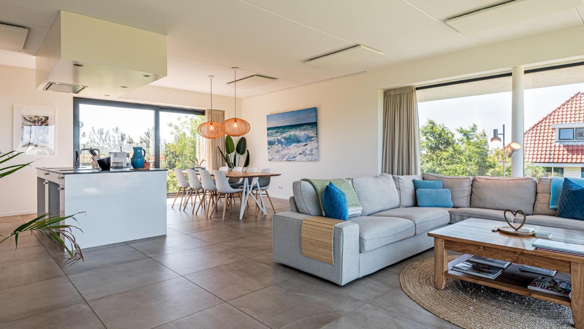 Villa Sea breeze view 4
