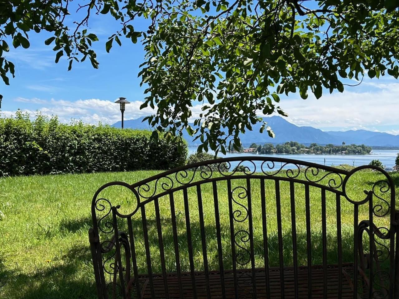 Ferienwohnung Villa Victoria mit grandiosem Seeblick und Gartennutzung in Jugendstil Villa