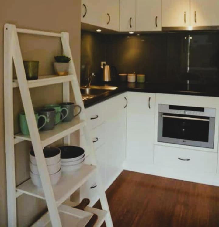 Modern 1 bed-walk Casino riverfront 5 mins to CBD