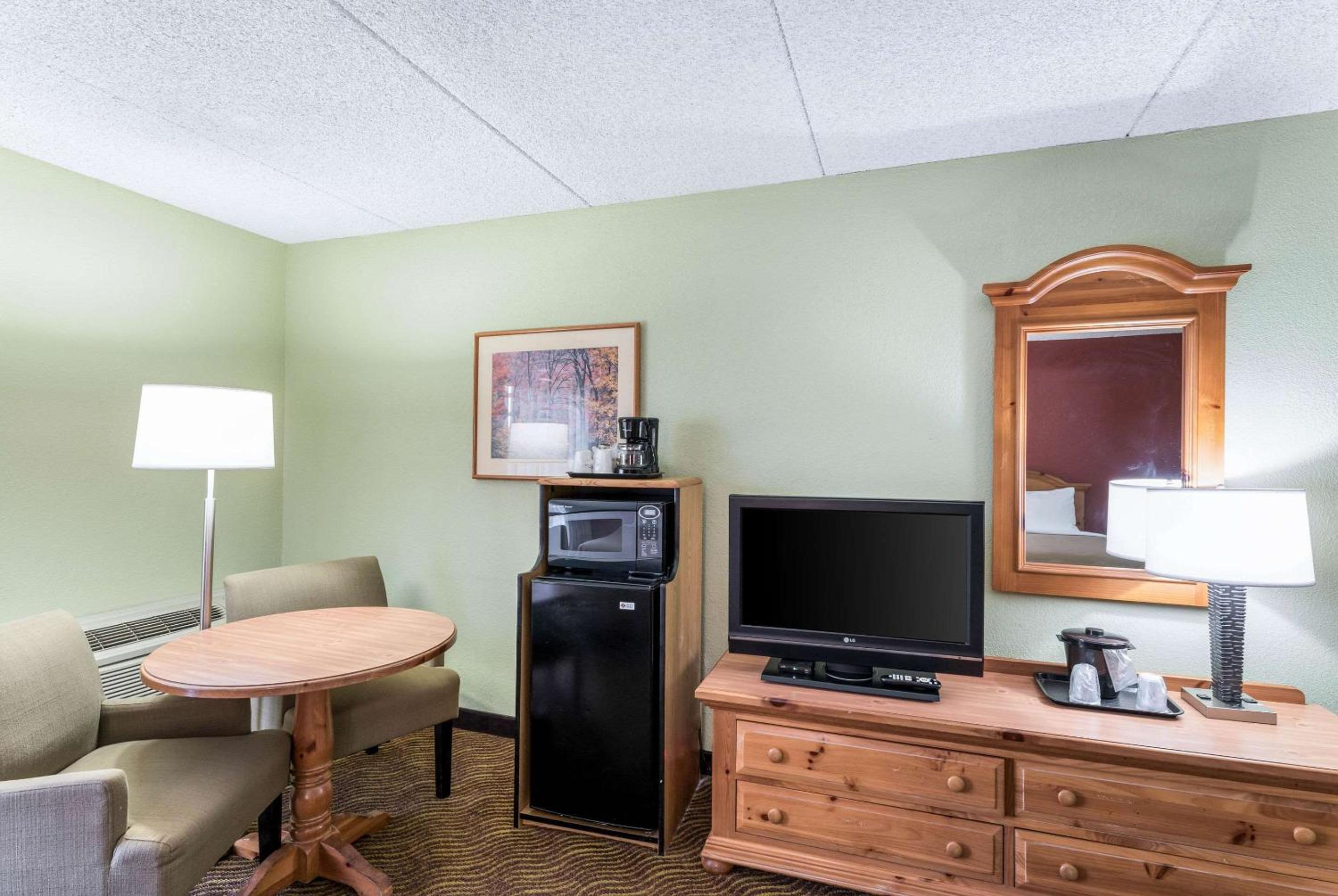 Payson Vacations - Quality Inn Payson - Property Image 7