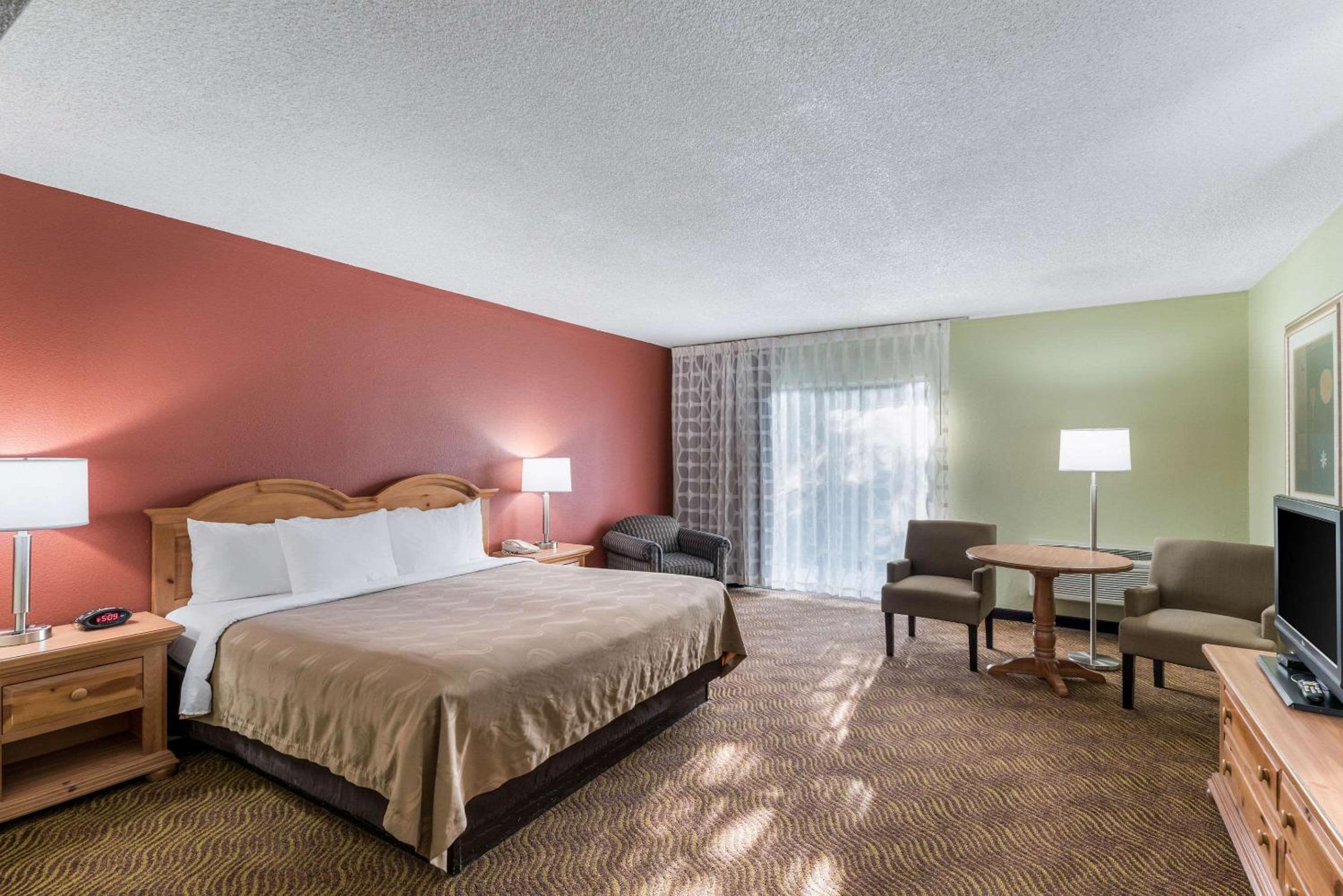 Payson Vacations - Quality Inn Payson - Property Image 11