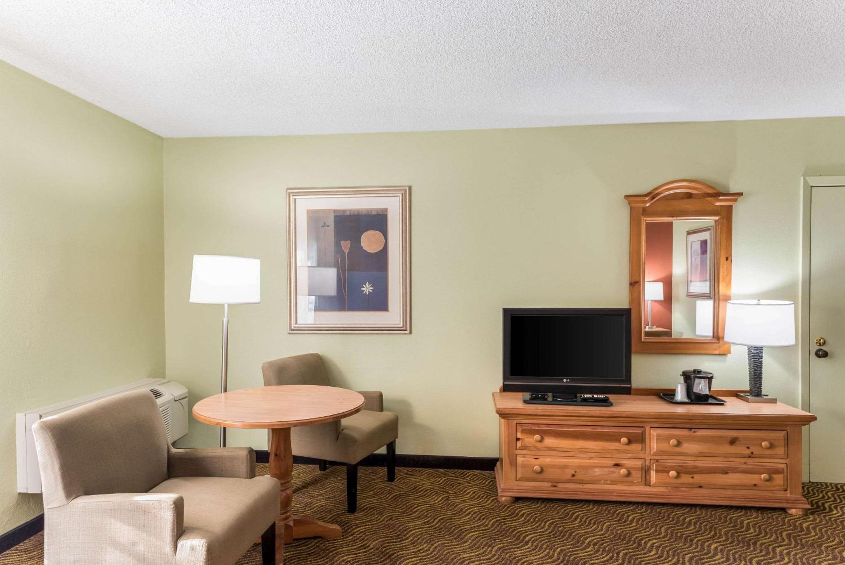 Payson Vacations - Quality Inn Payson - Property Image 14