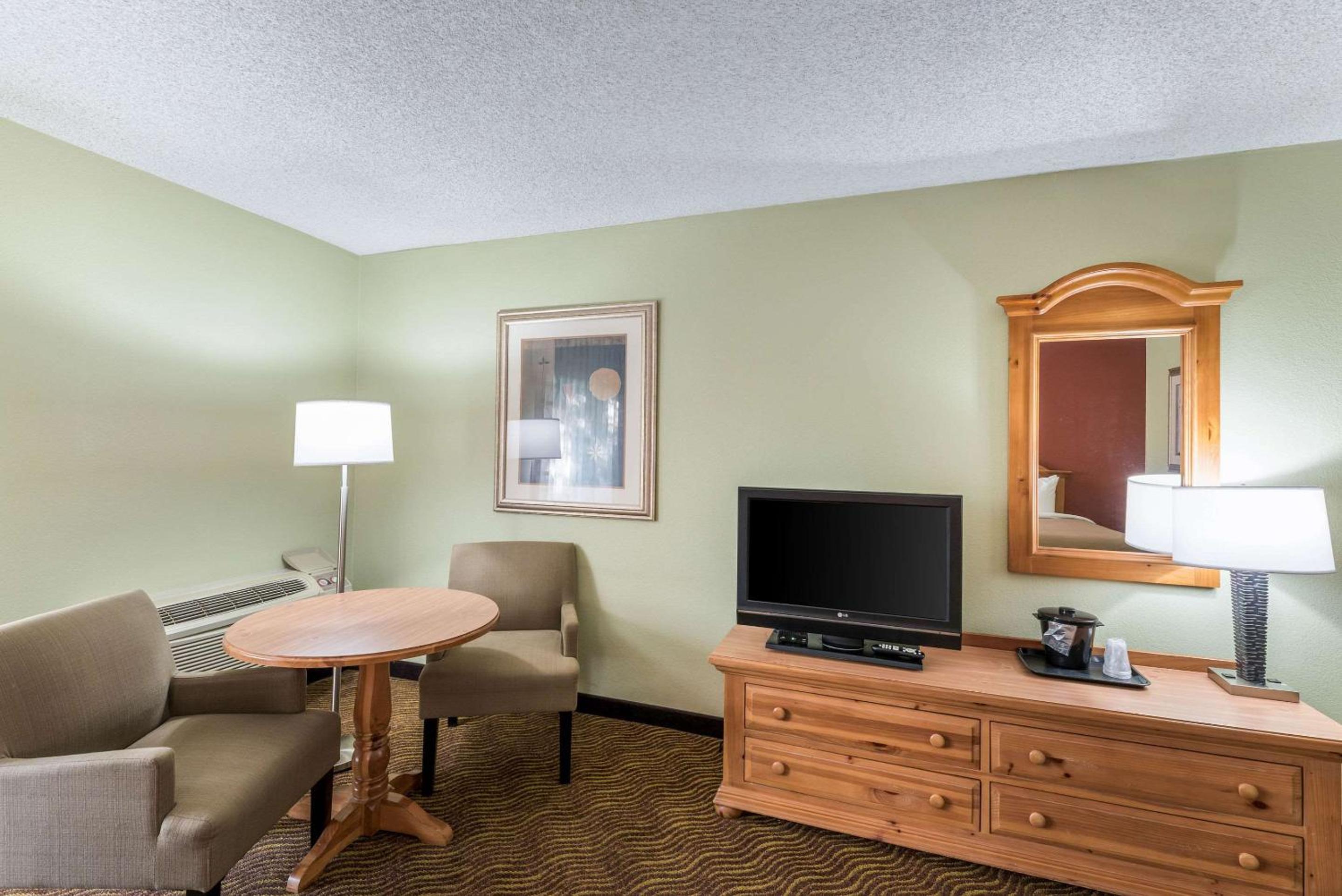 Payson Vacations - Quality Inn Payson - Property Image 20