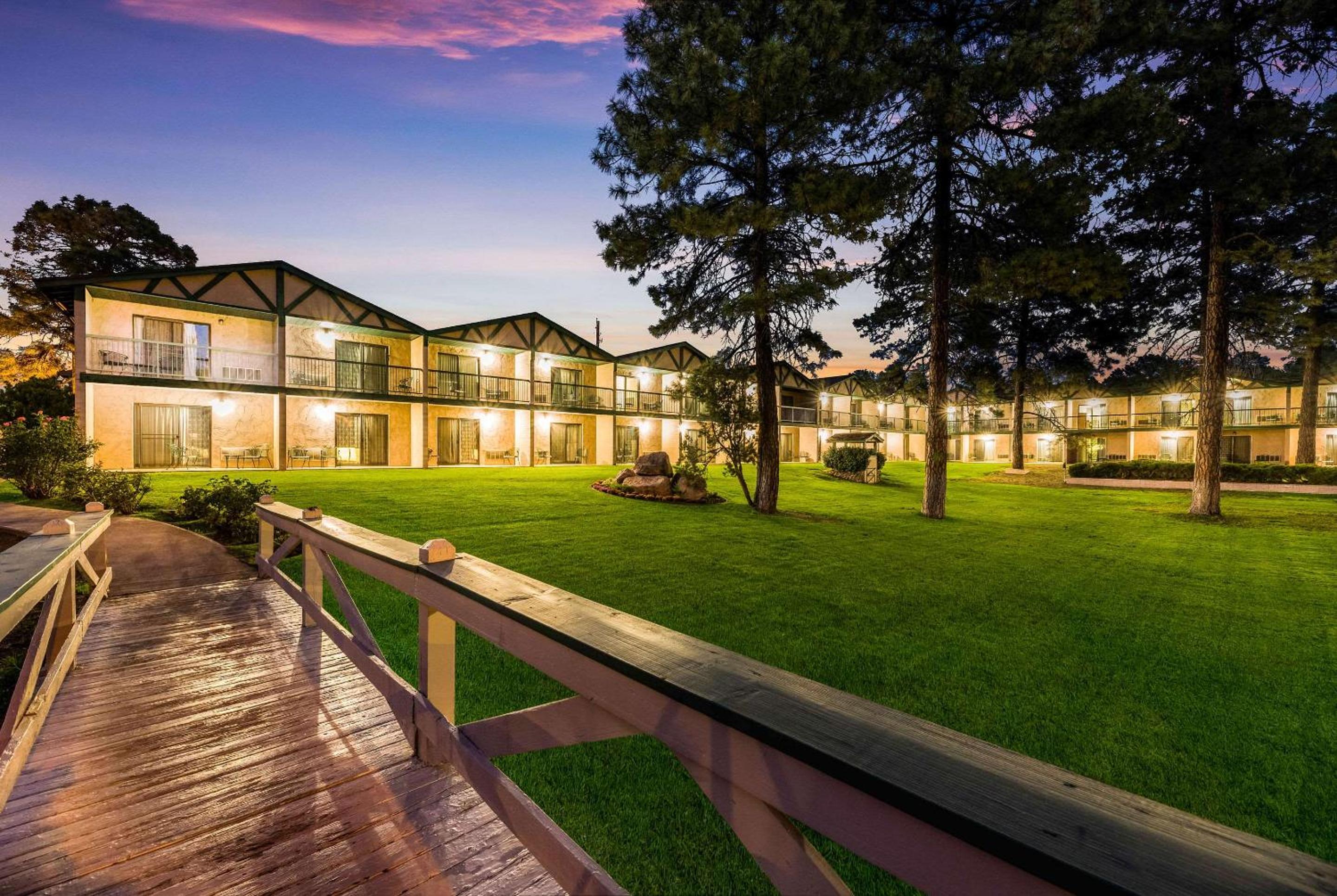 Payson Vacations - Quality Inn Payson - Property Image 47