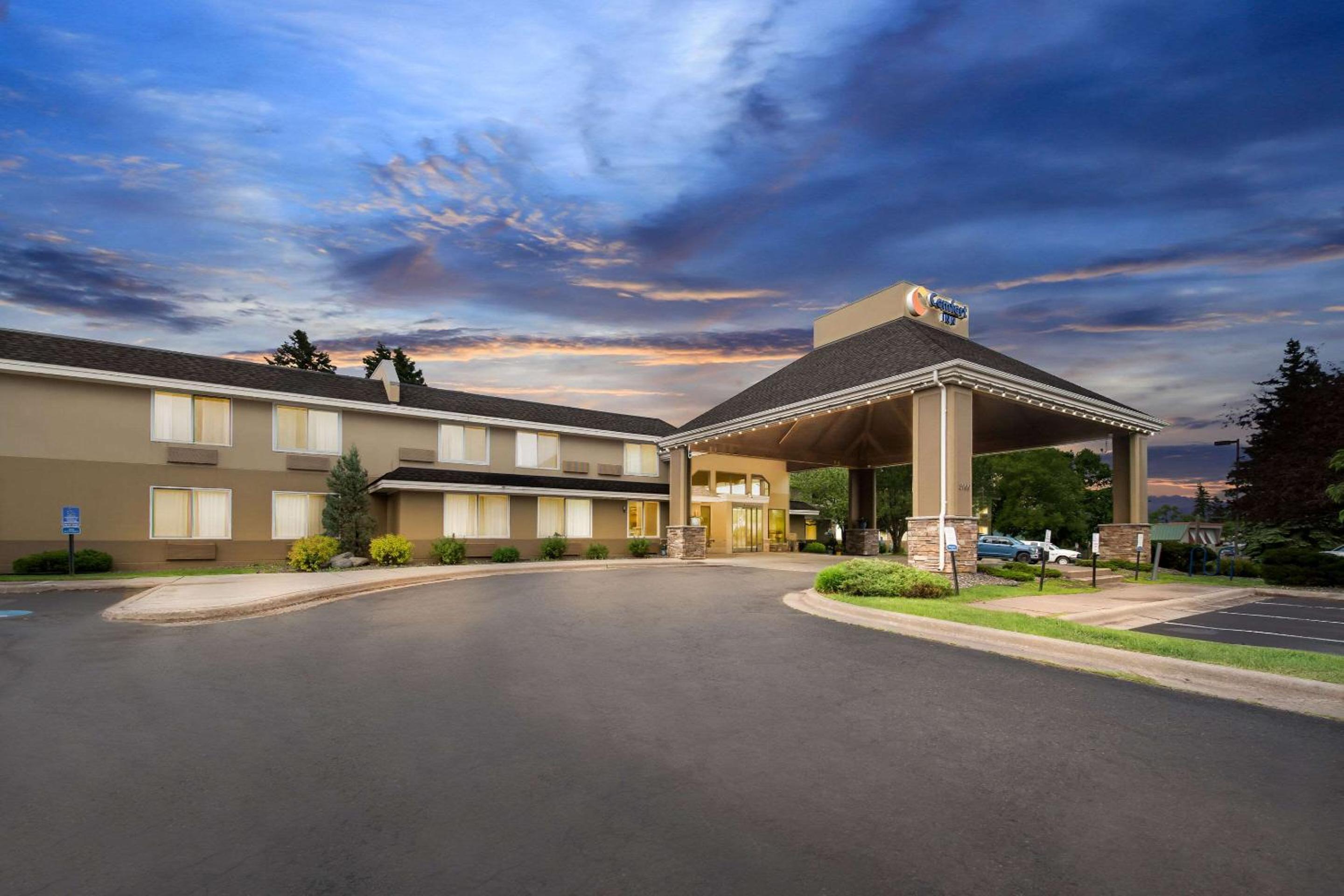 Comfort Inn Duluth West view 2