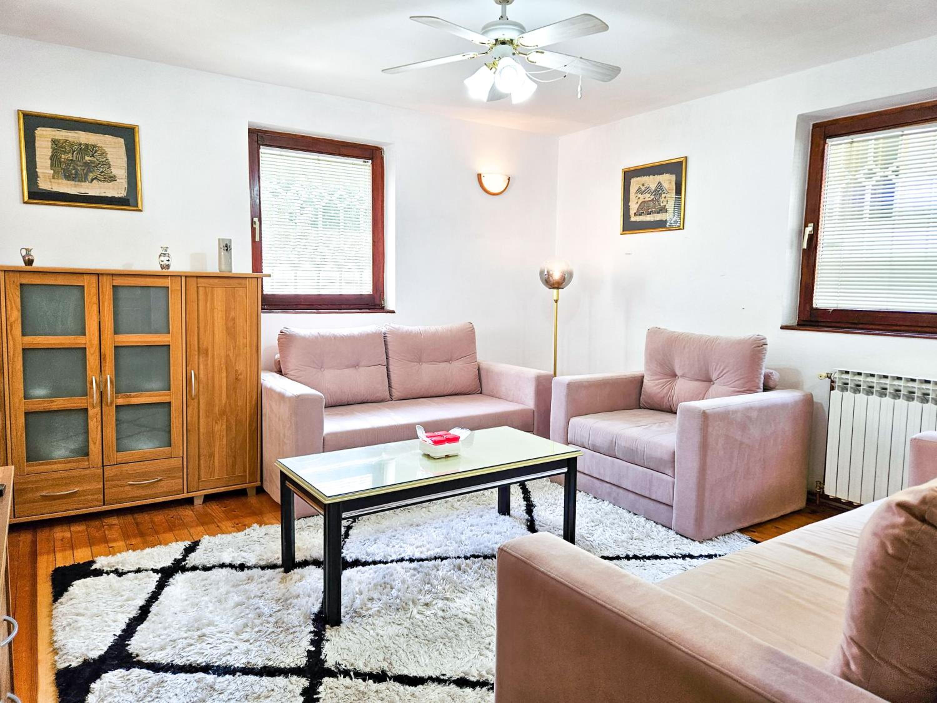 Sarajevo Pine Hideaway - Free Private Parking