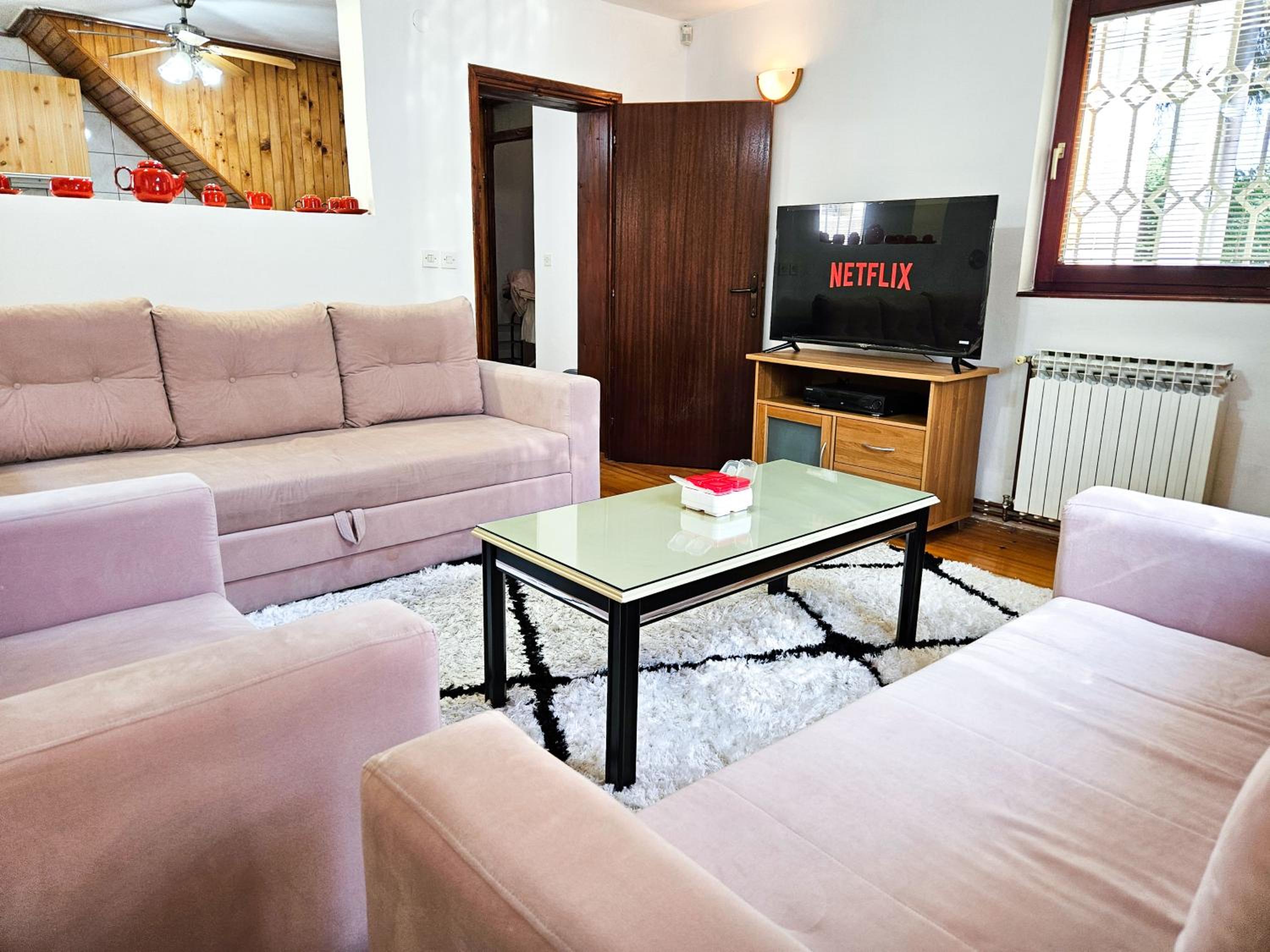 Sarajevo Pine Hideaway - Free Private Parking