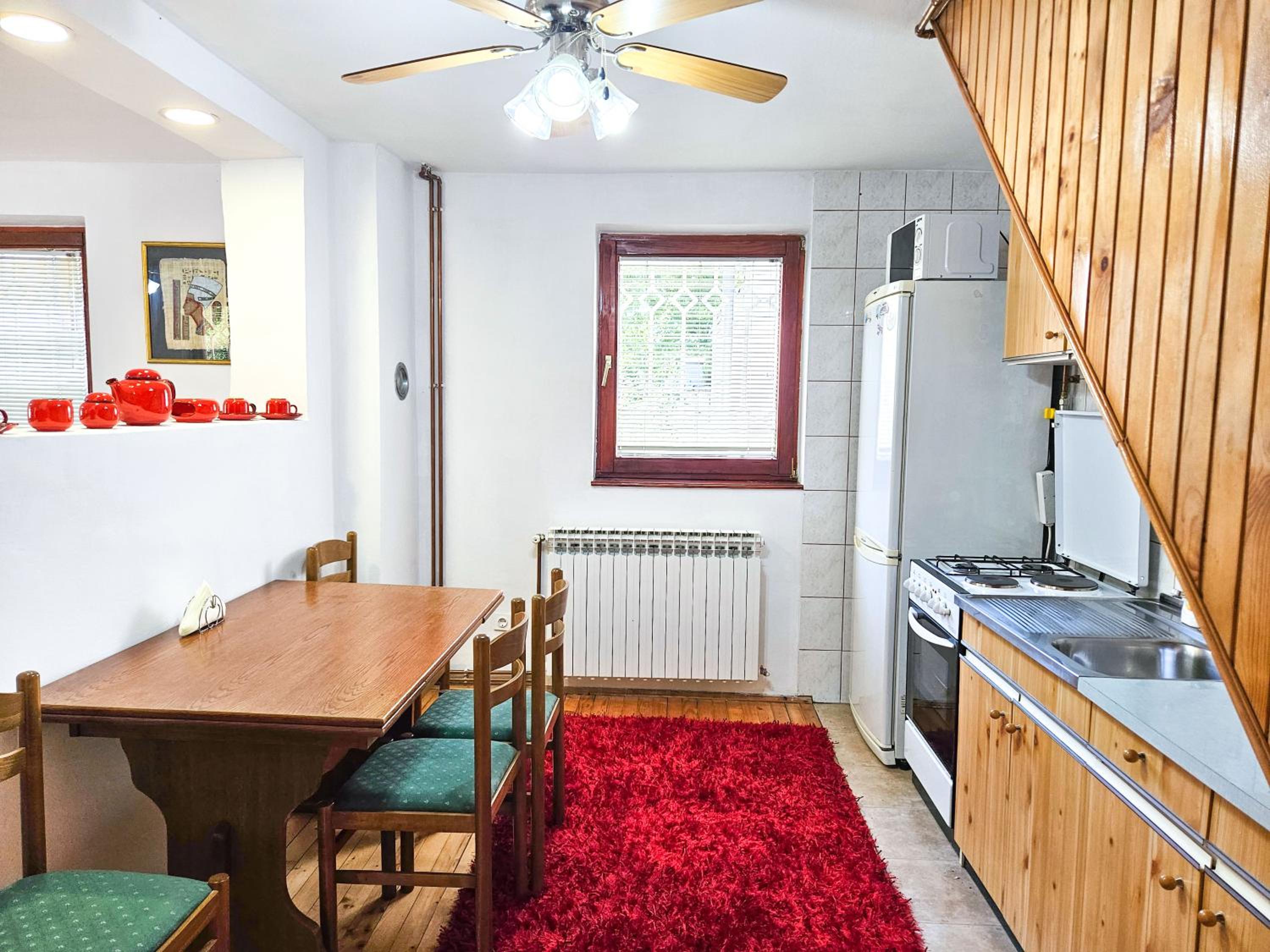 Sarajevo Pine Hideaway - Free Private Parking