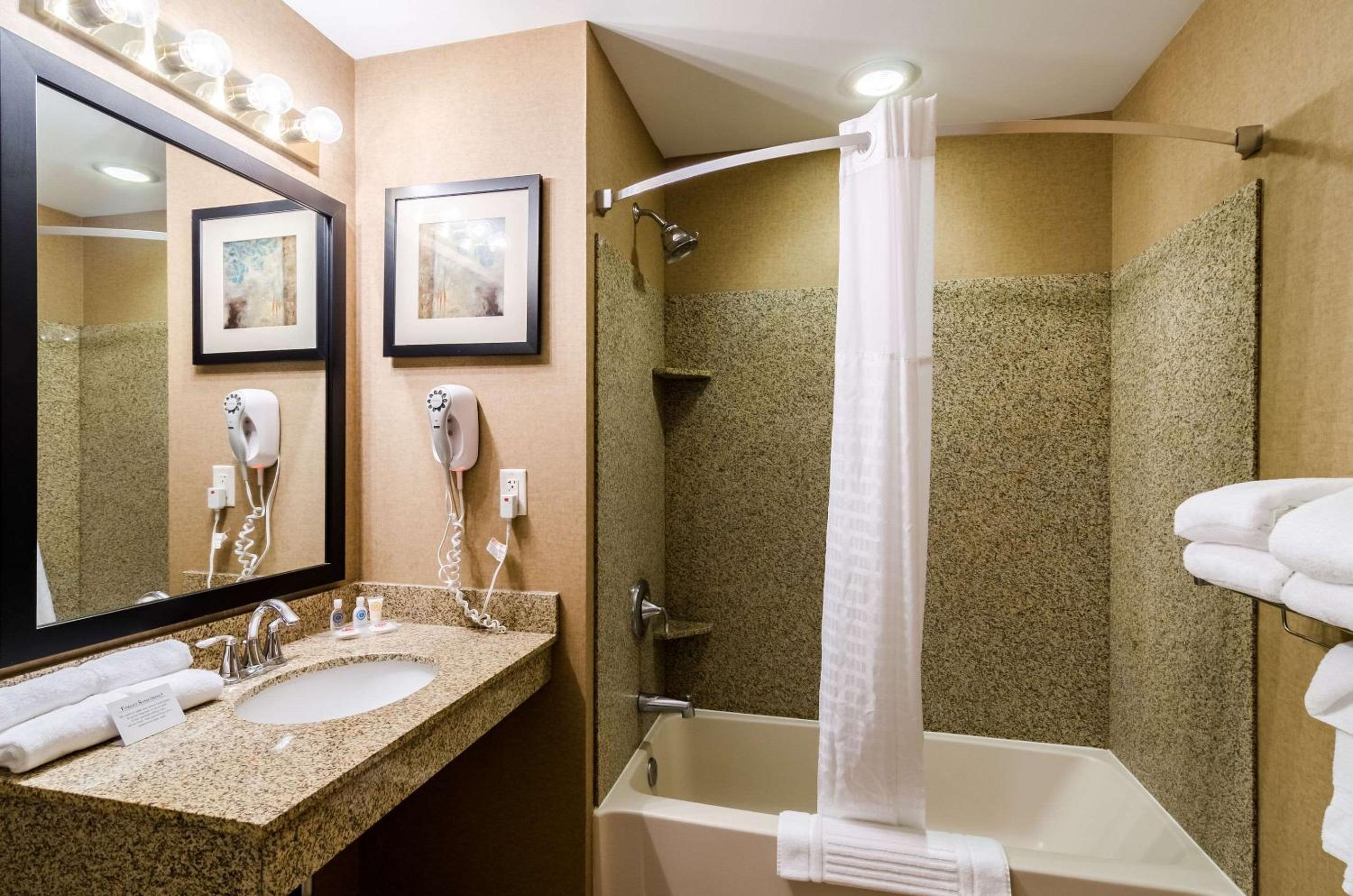 Comfort Suites Gothenburg South