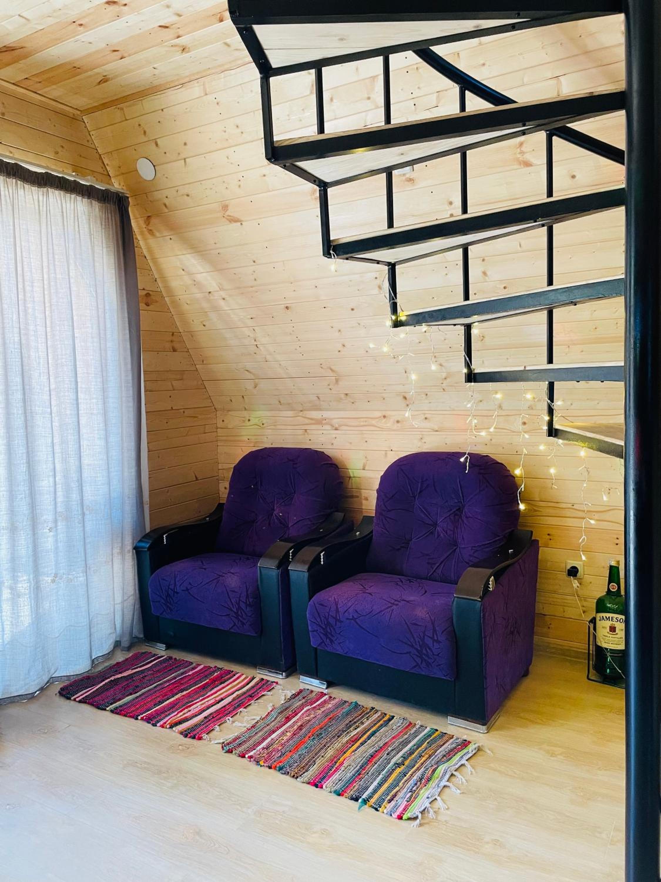 Mountain Cottage - Ananuri