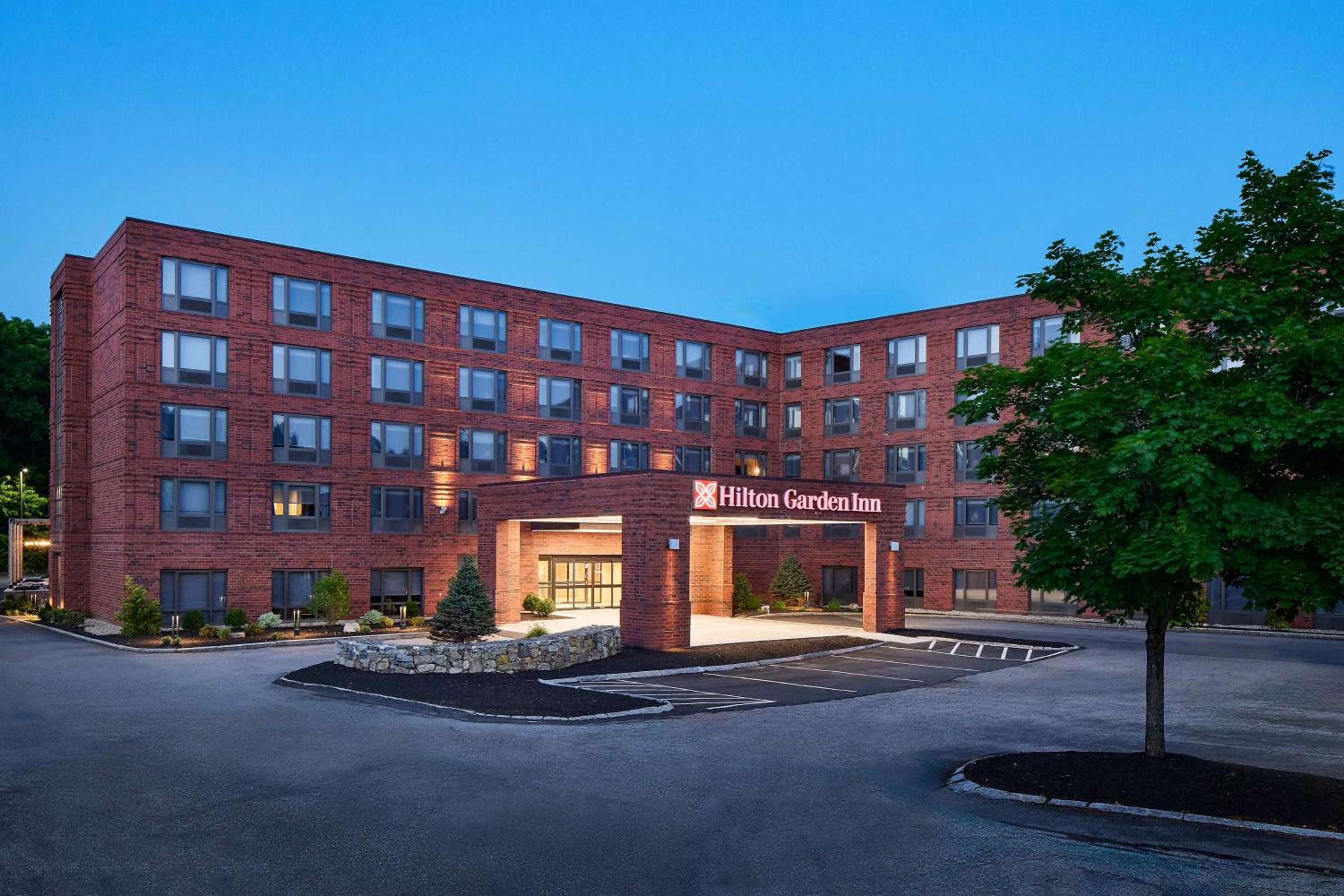 Hotel Hilton Garden Inn Tewksbury Andover - Image 1