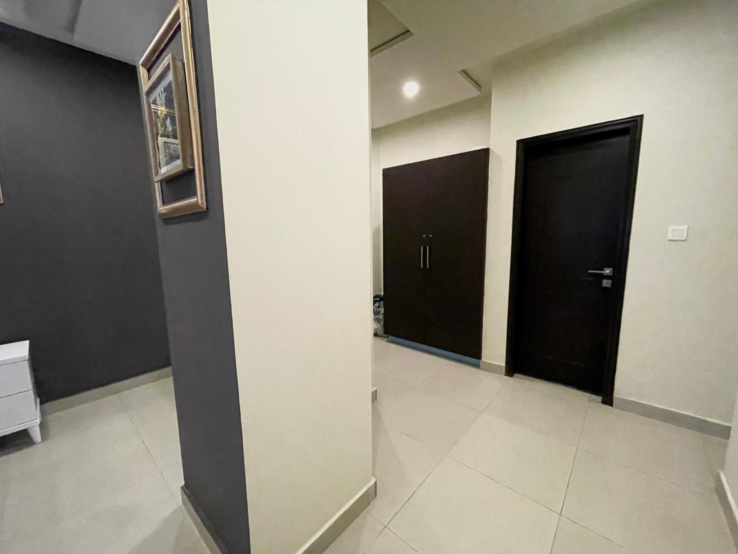 Zarkon heights one bed luxury Apartment view 5