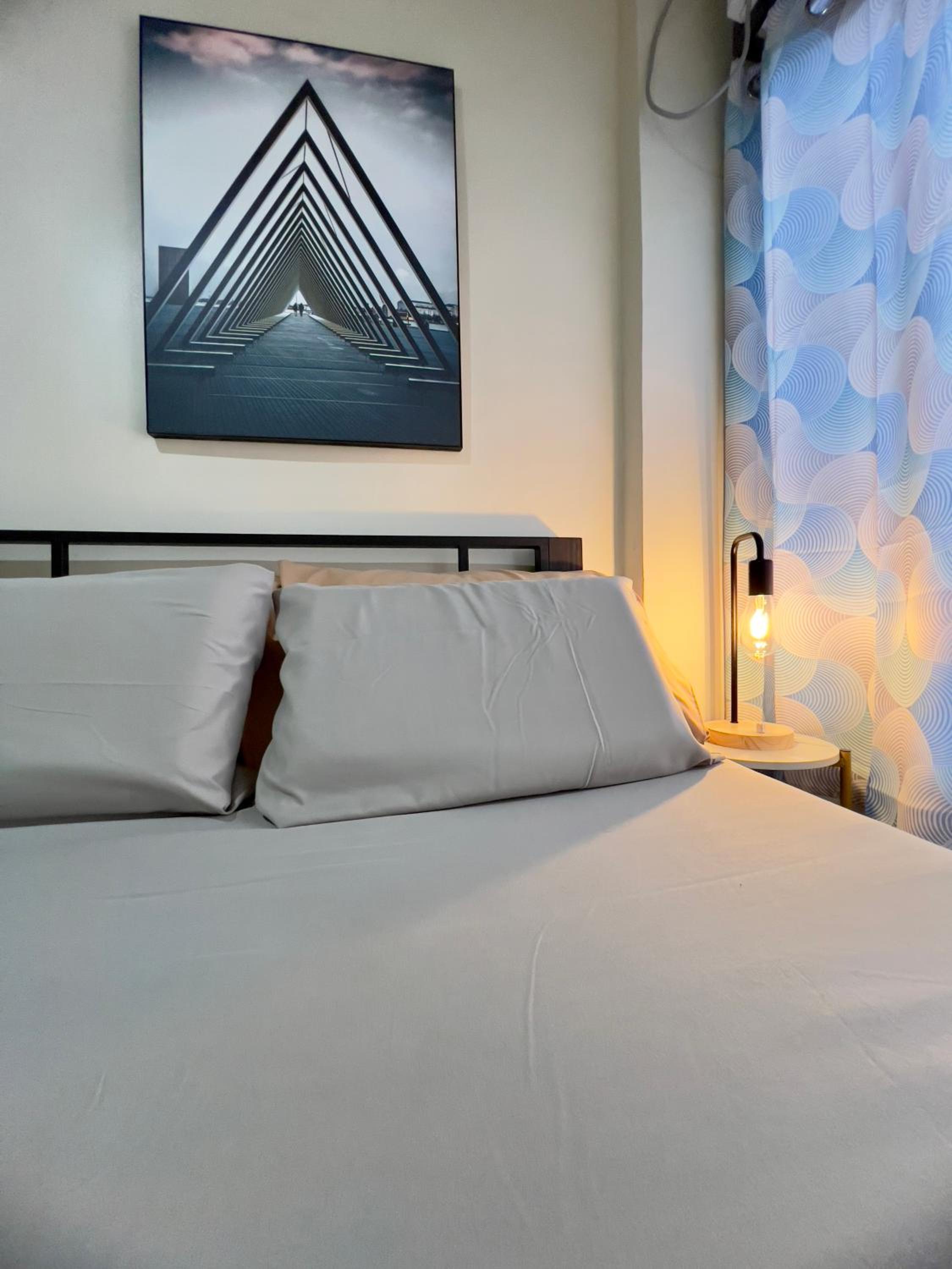 Complete Amenities Cozy Studio with Balcony view 5