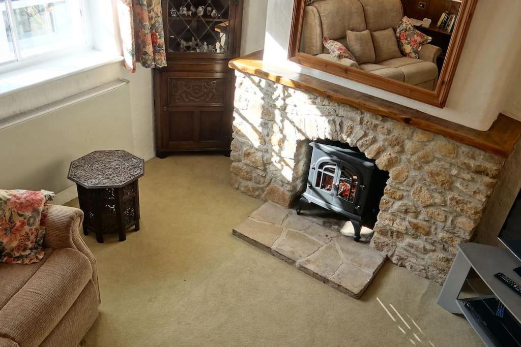 Little Thatch Cottage - Cerne Abbas, Dorset view 5
