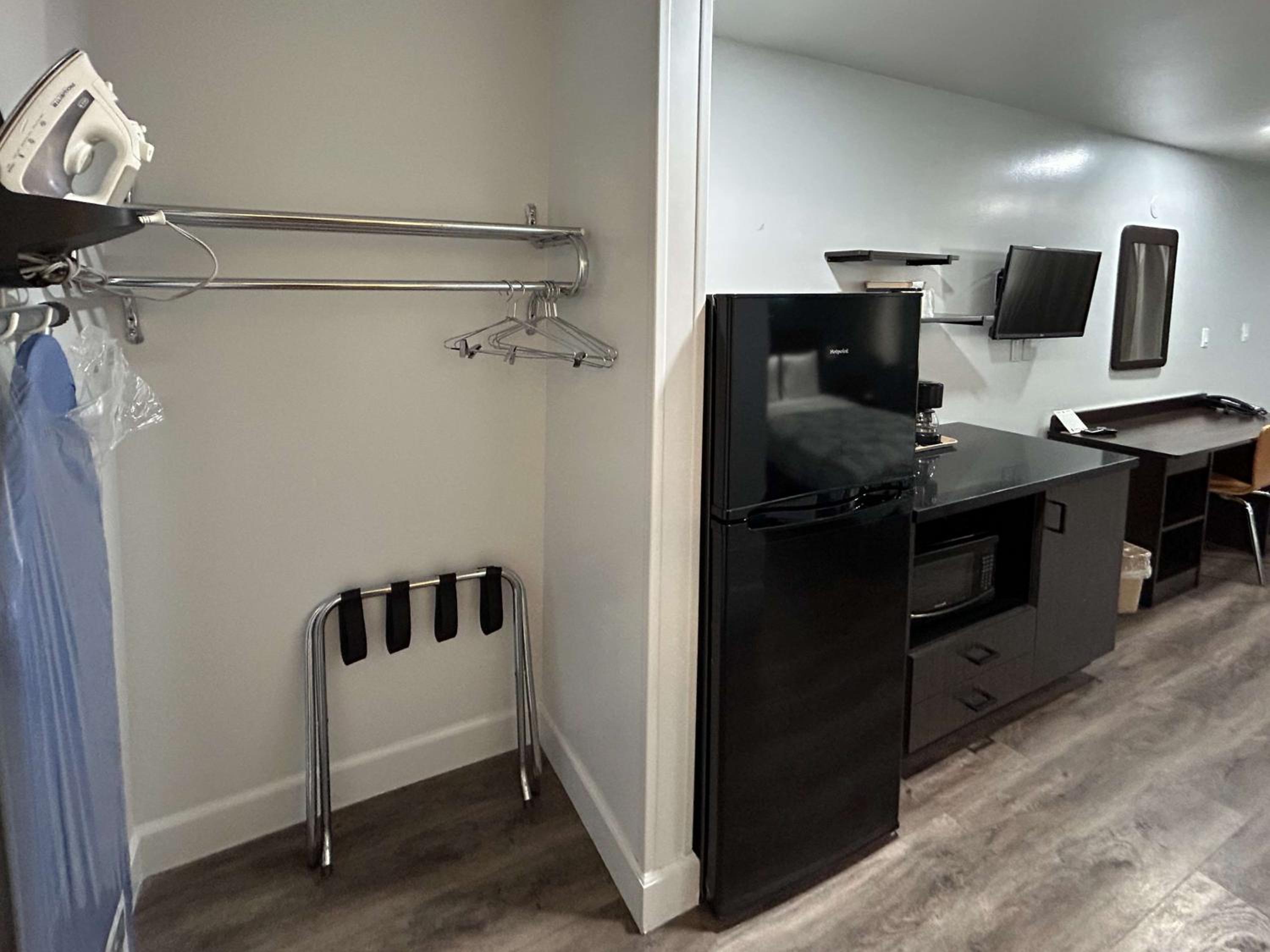 Studio 6 Suites Hesperia CA West Main Street I 15 view 5