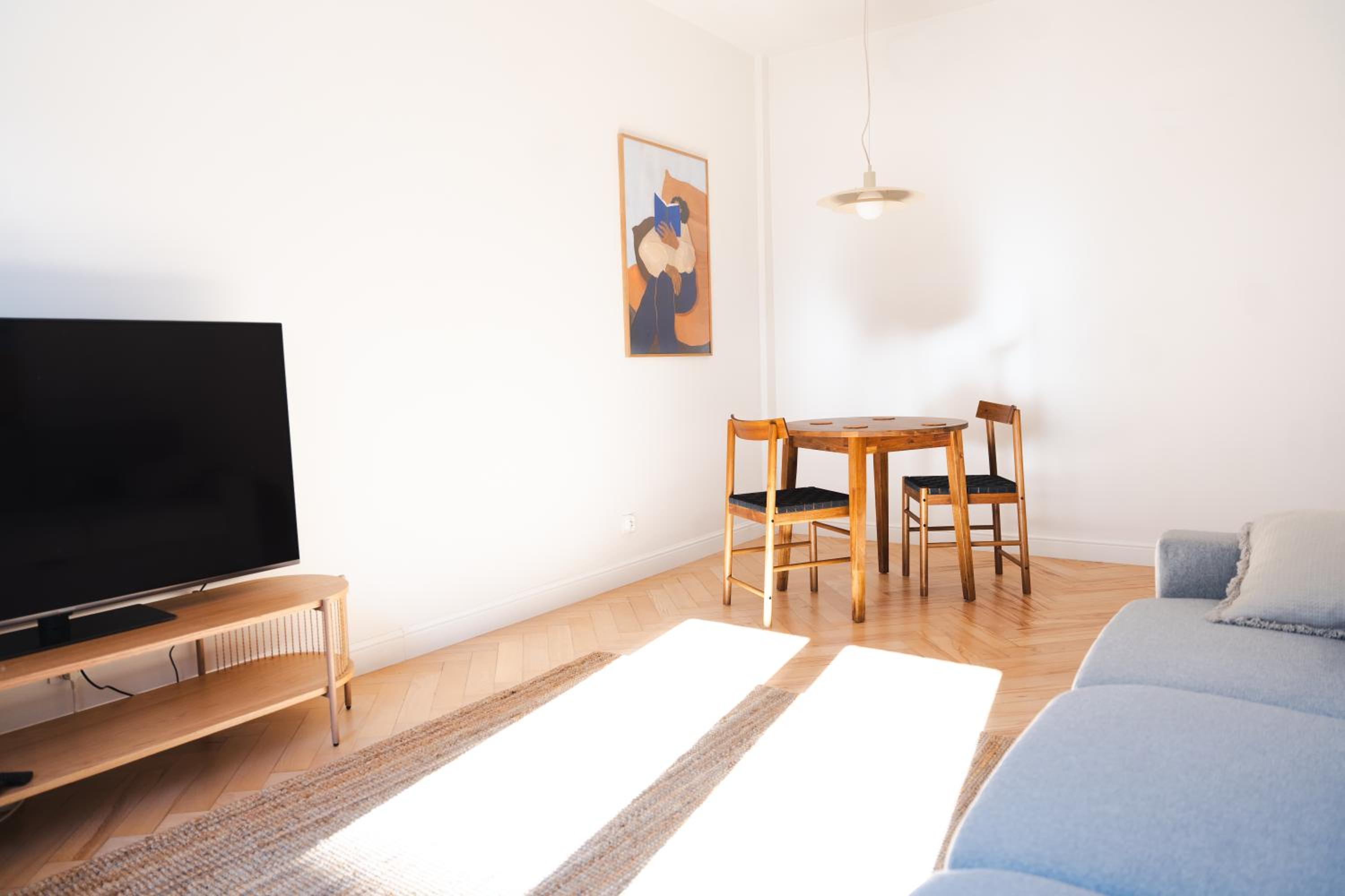 Modern Spot