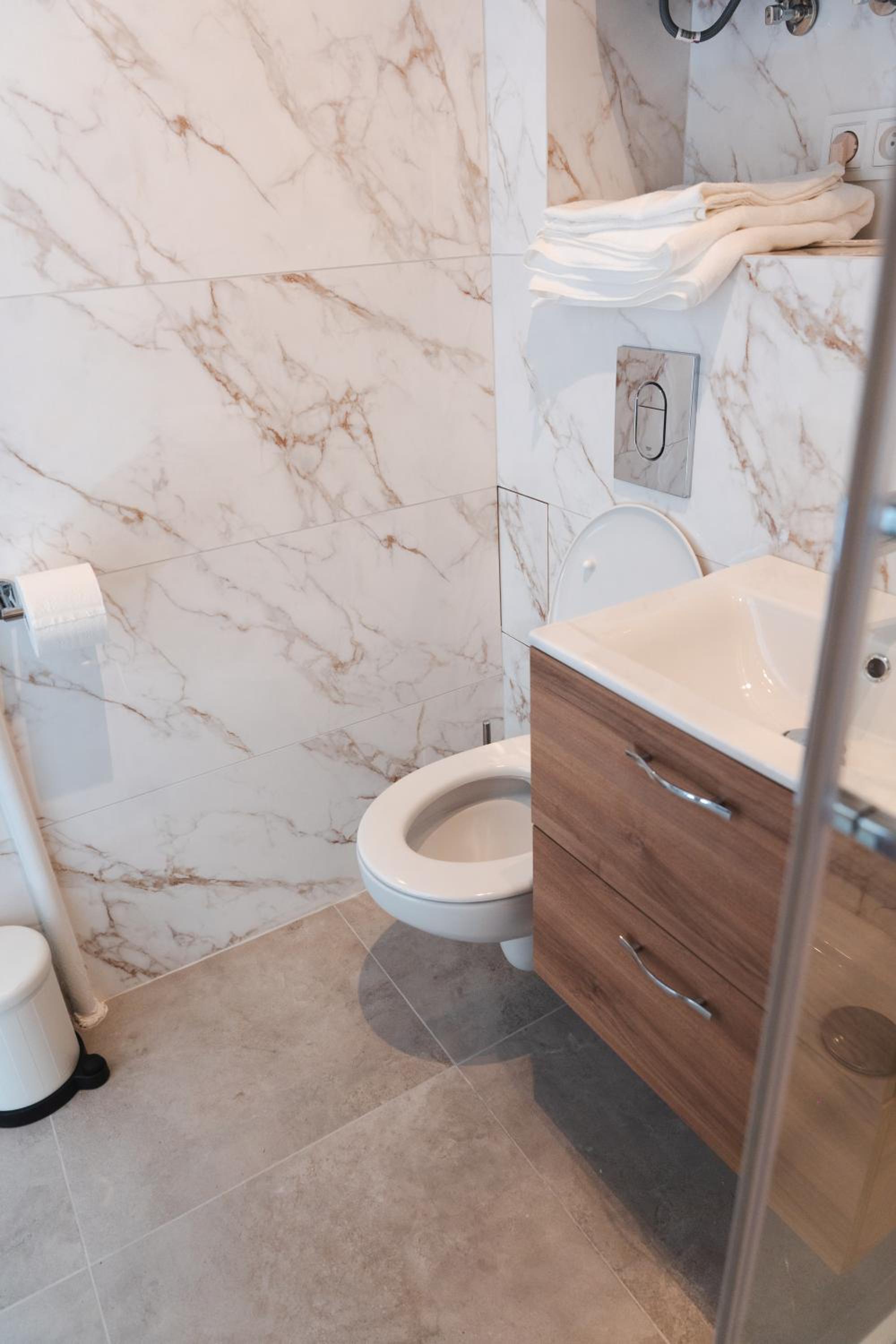 Modern Spot