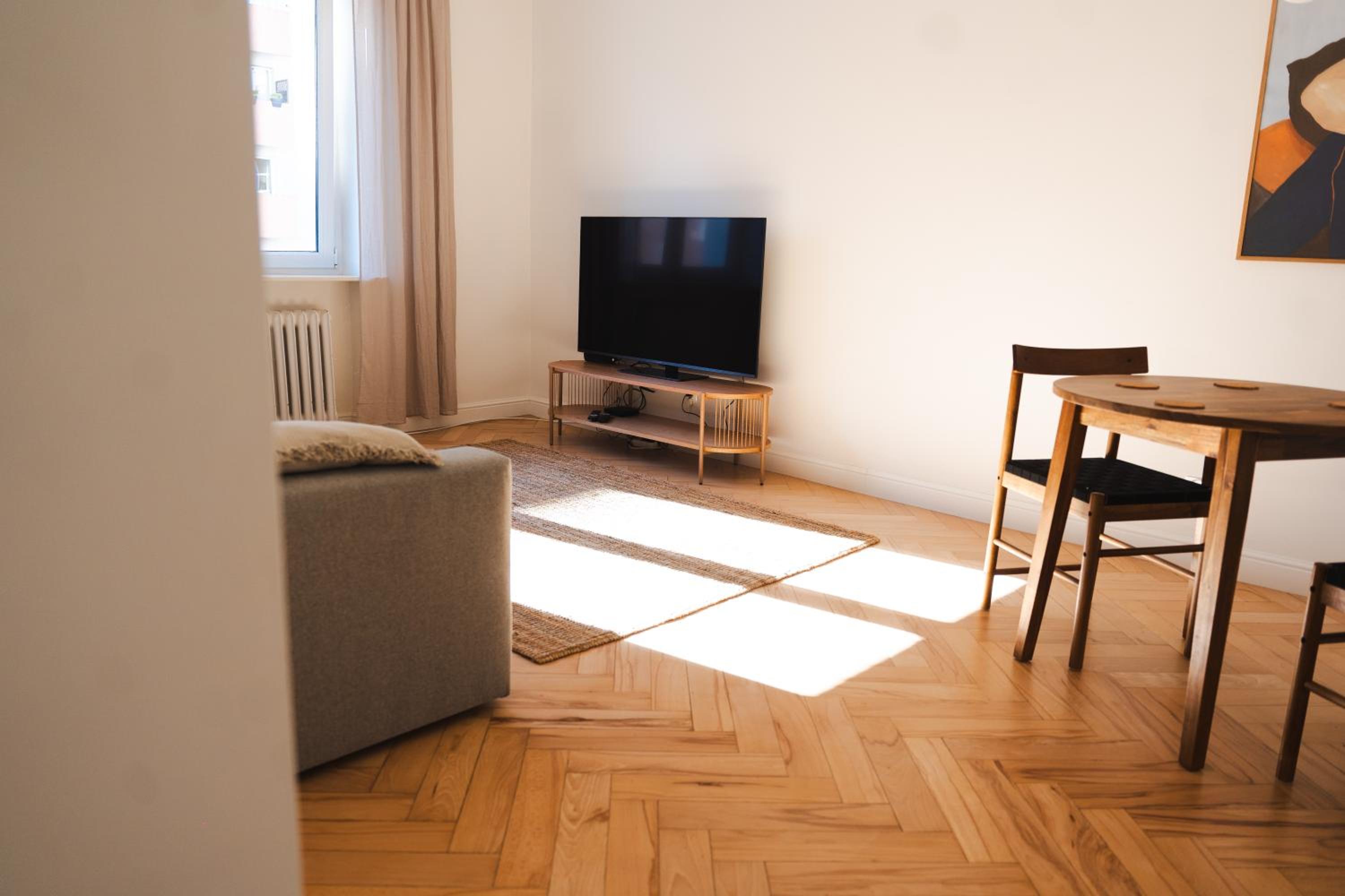 Modern Spot