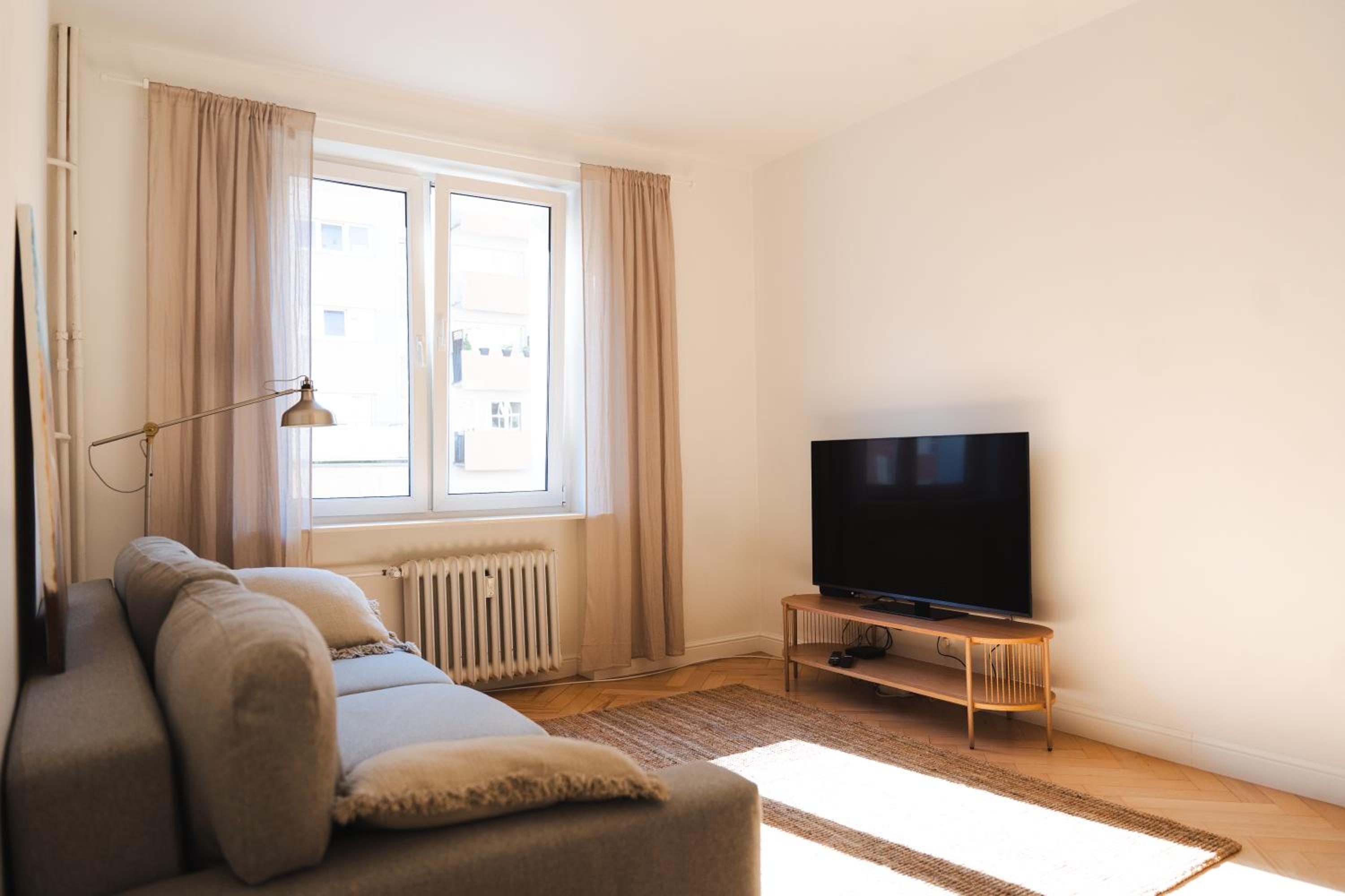 Modern Spot