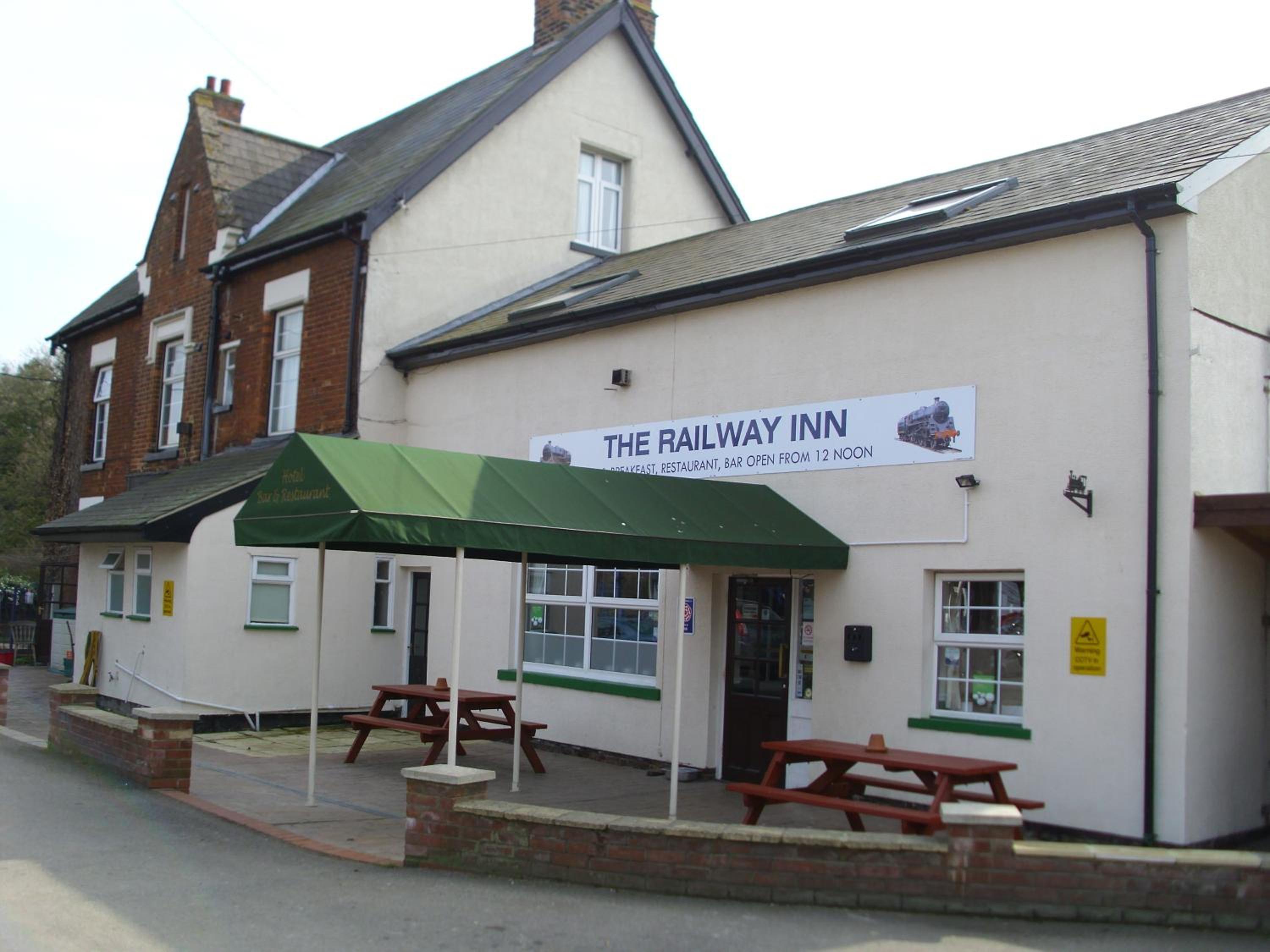 Hotel Railway Inn - Image 1