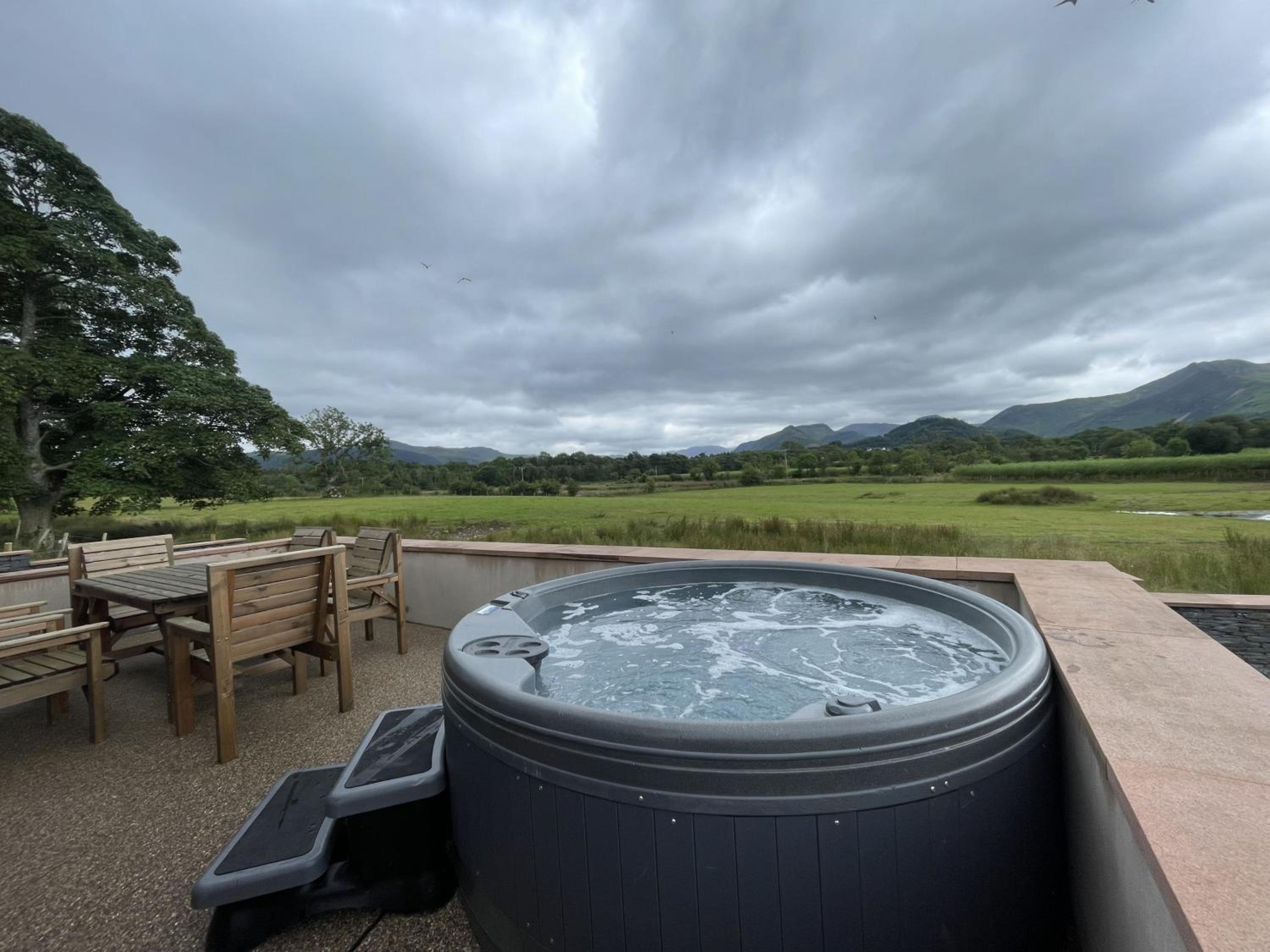 Langrigg Cottage HOT TUB HIRE AVAILABLE
