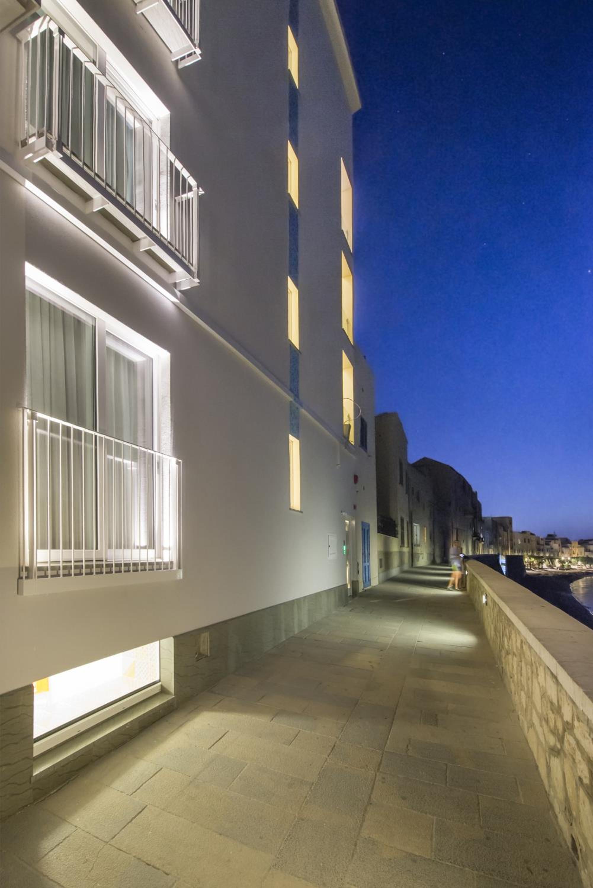 Hotel Gaura Apartments - Image 1