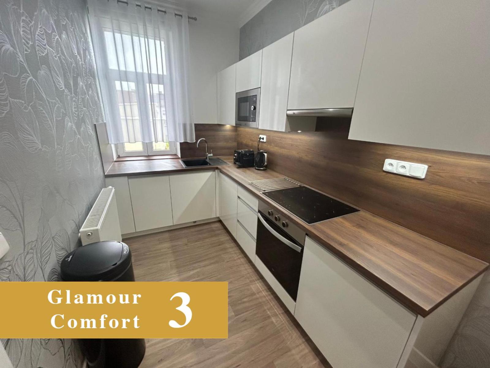 EFIPA Glamour Apartments