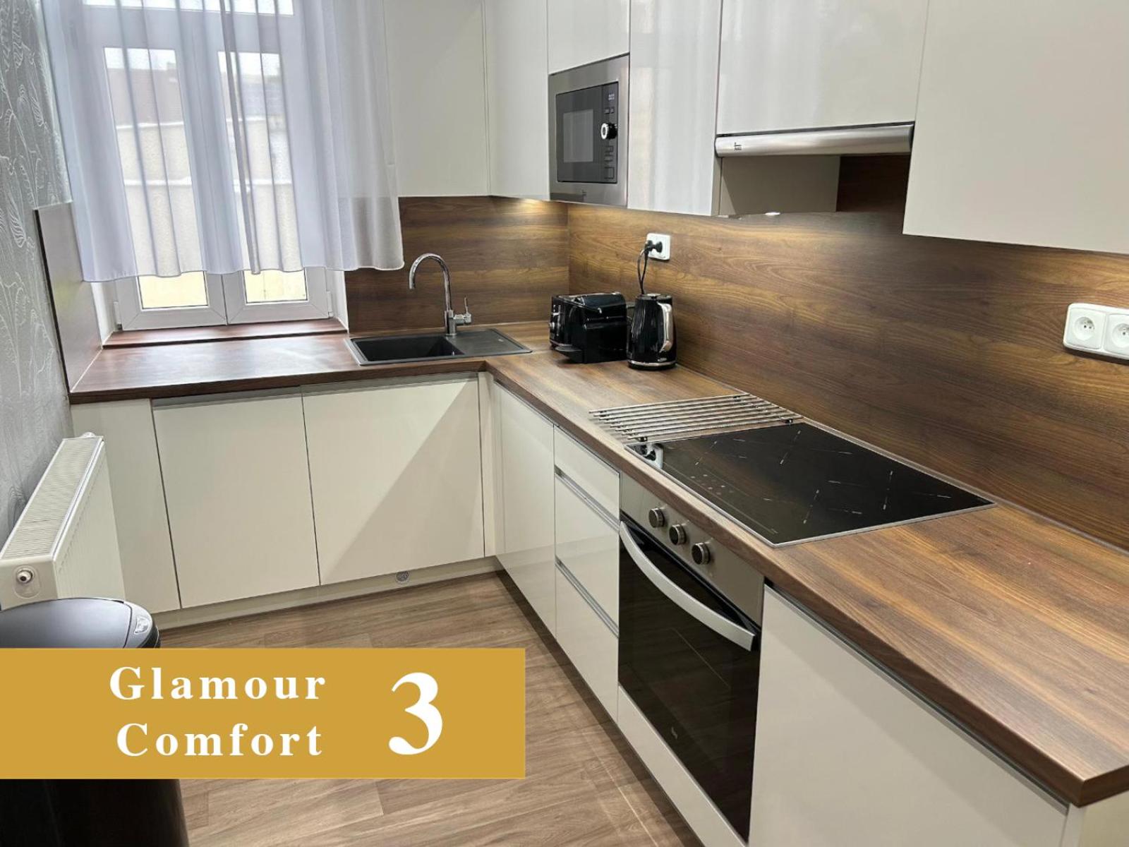 EFIPA Glamour Apartments