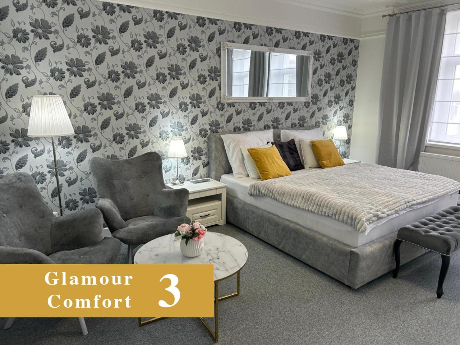 EFIPA Glamour Apartments