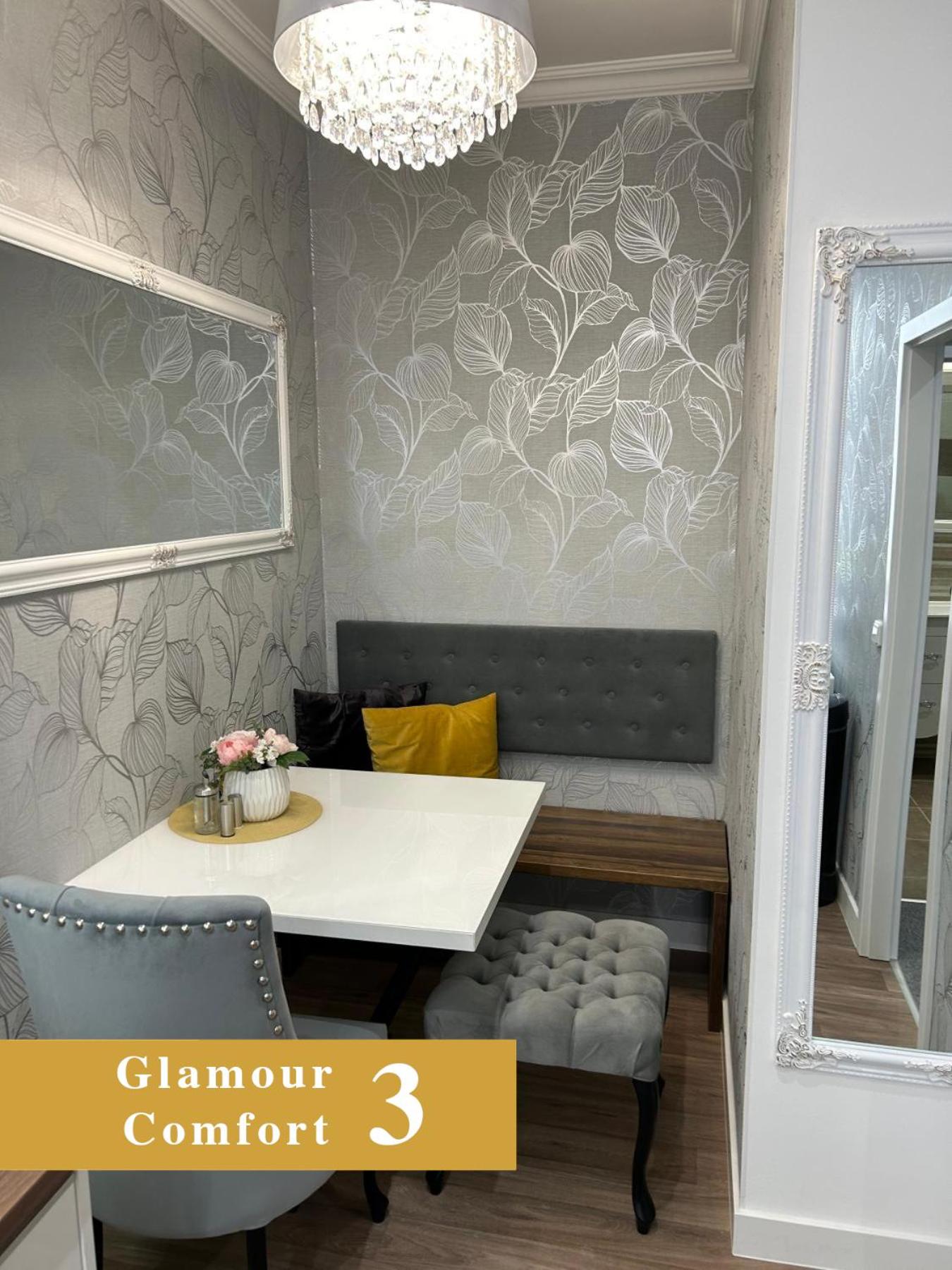 EFIPA Glamour Apartments