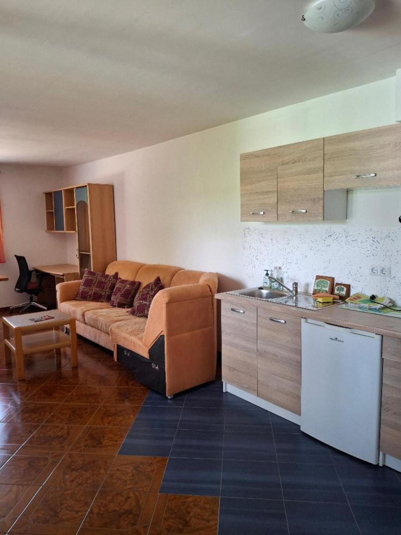 Apartma Grlica