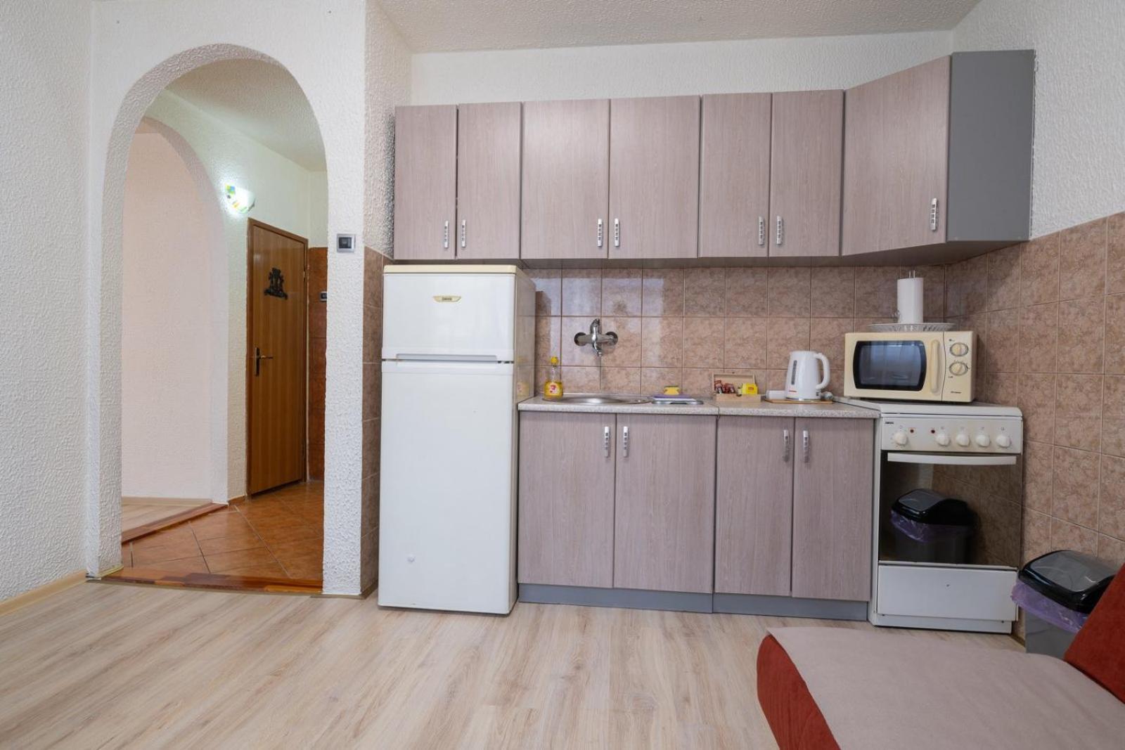 Apartman M&A