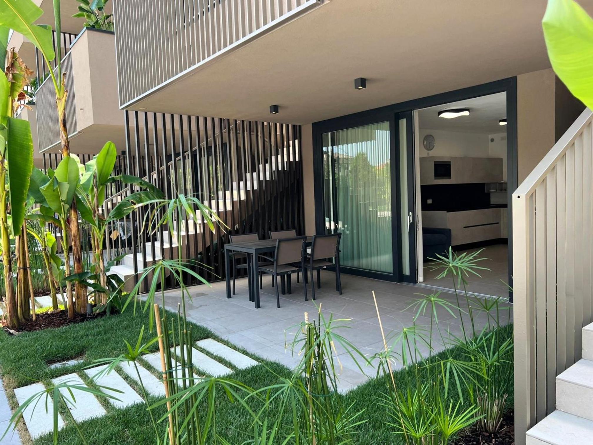 Sun Village Residence con Piscina - Piazza Aurora - Adria Holiday Jesolo - FAMILY APARTMENTS