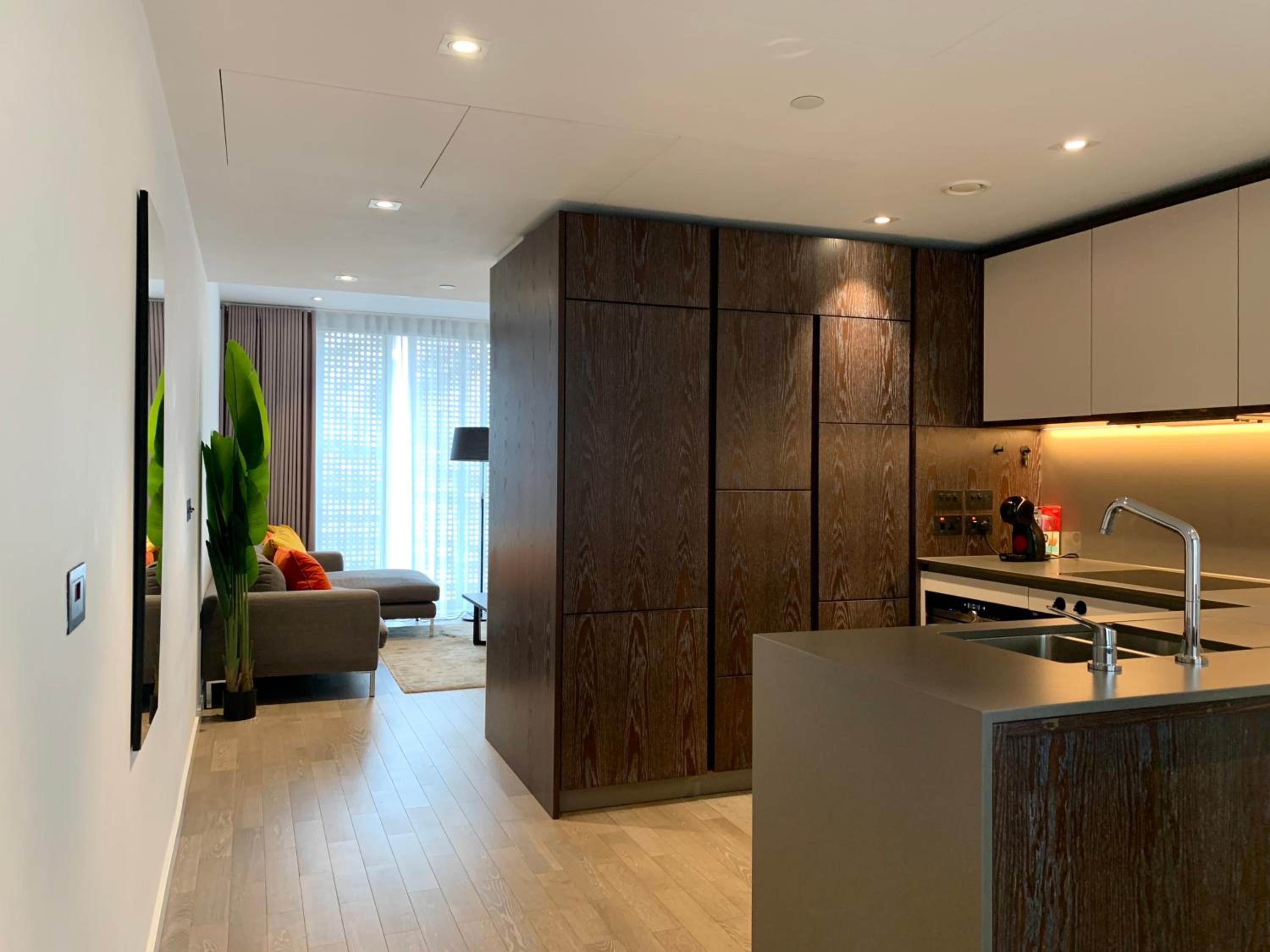Modern 2 Bed Battersea Power Station