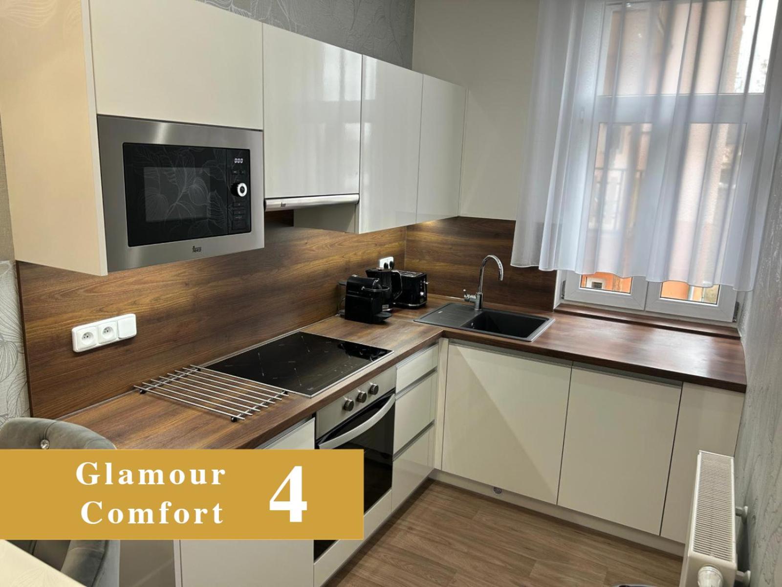 EFIPA Glamour Apartments