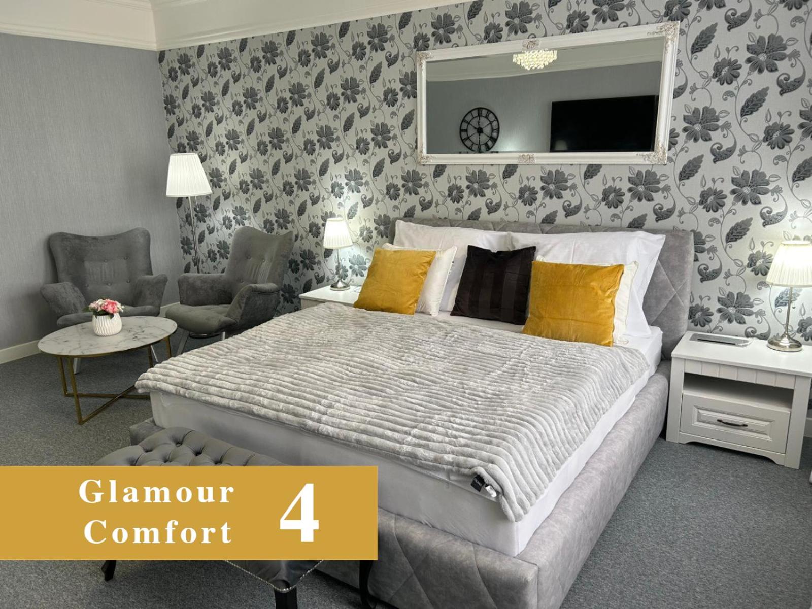 EFIPA Glamour Apartments