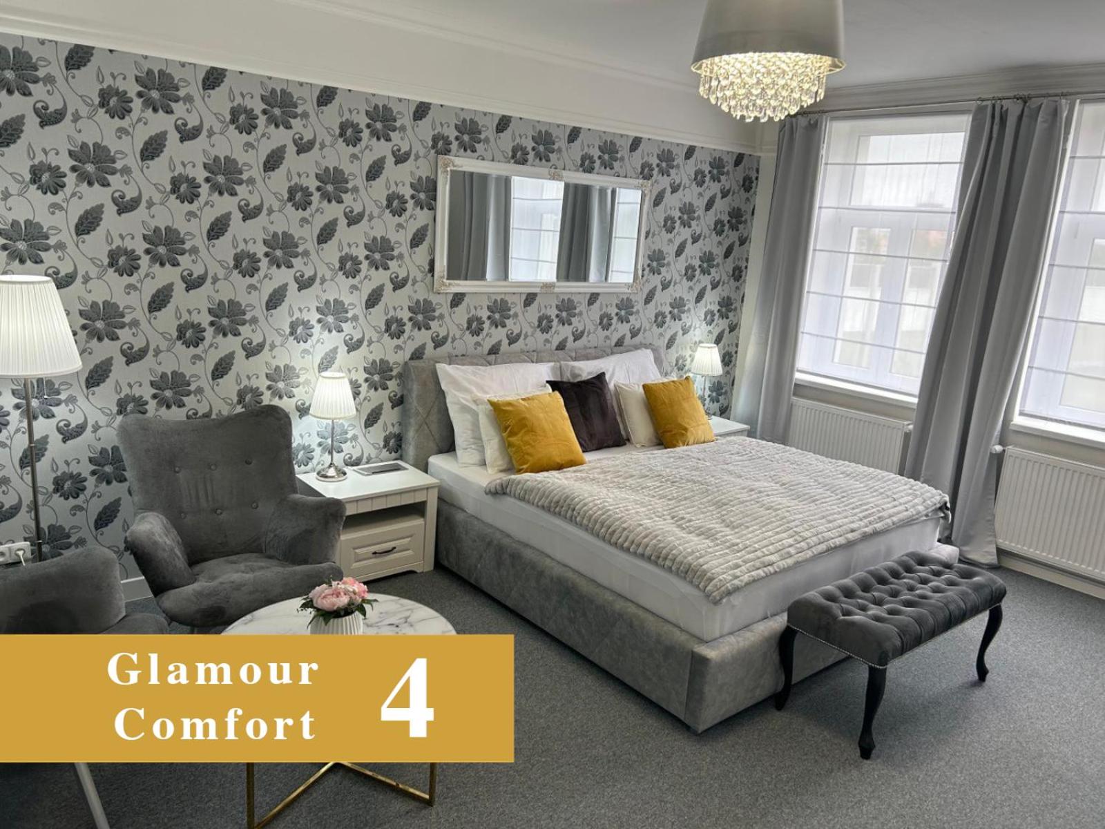EFIPA Glamour Apartments