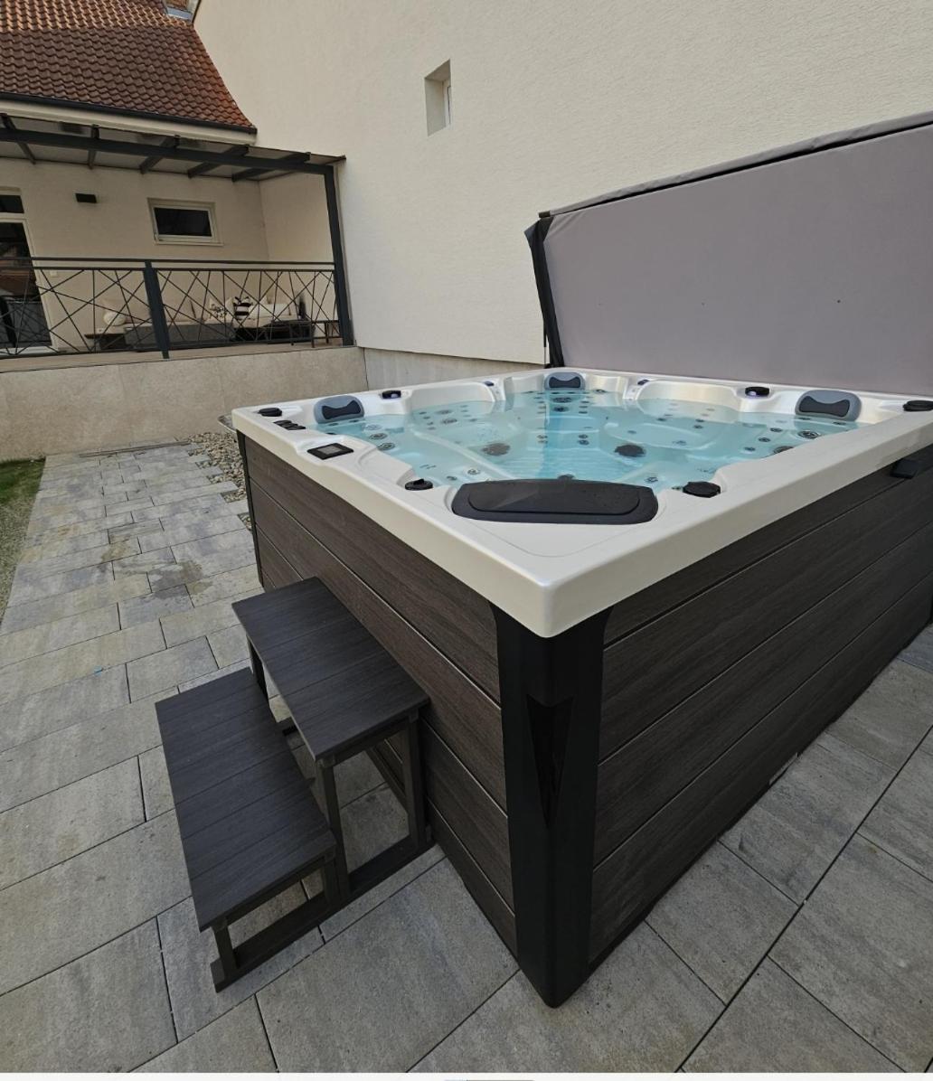 365 apartmány VAJANA & Jacuzzi view 3